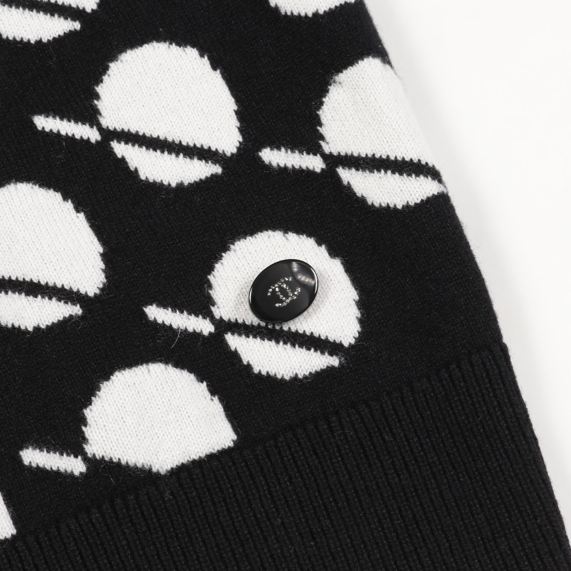 ココマーク フラワーロゴ ニット カシミヤ ブラック ホワイト シャネル トップス CHANEL