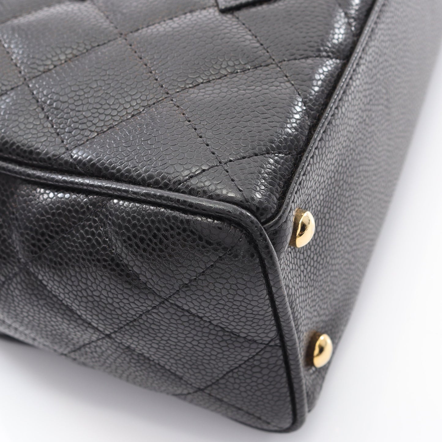 マトラッセ ハンドバッグ ミニボストンバッグ キャビアスキン ブラック ゴールド金具 シャネル バッグ CHANEL