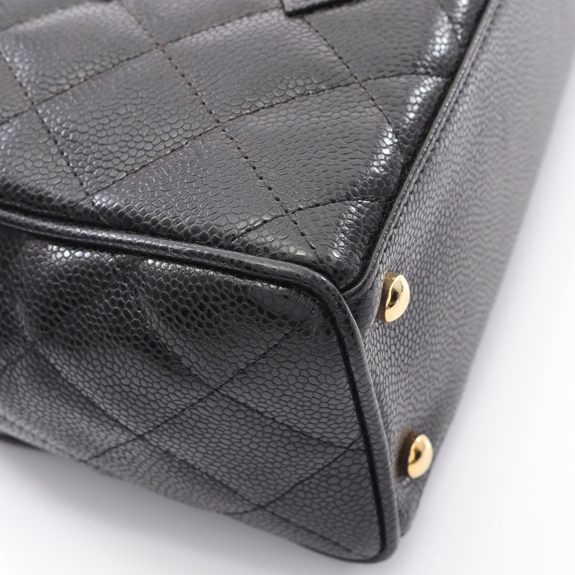 マトラッセ ハンドバッグ ミニボストンバッグ キャビアスキン ブラック ゴールド金具 シャネル バッグ CHANEL