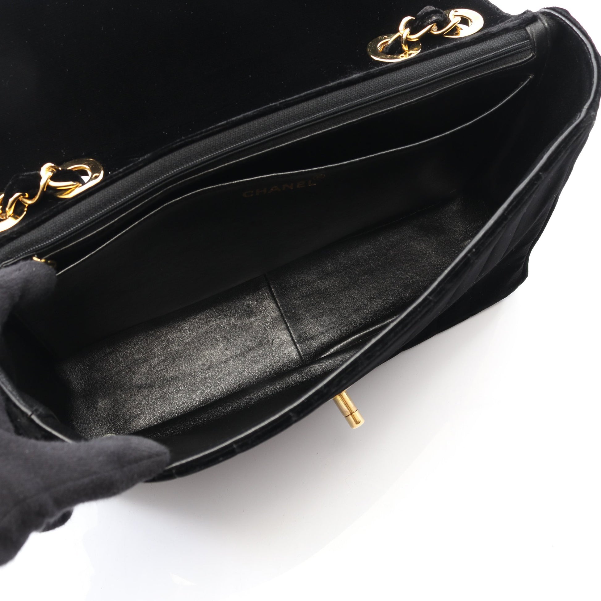 デカマトラッセ30 シングルフラップ Wチェーンショルダーバッグ ベロア ブラック ゴールド金具 シャネル バッグ CHANEL