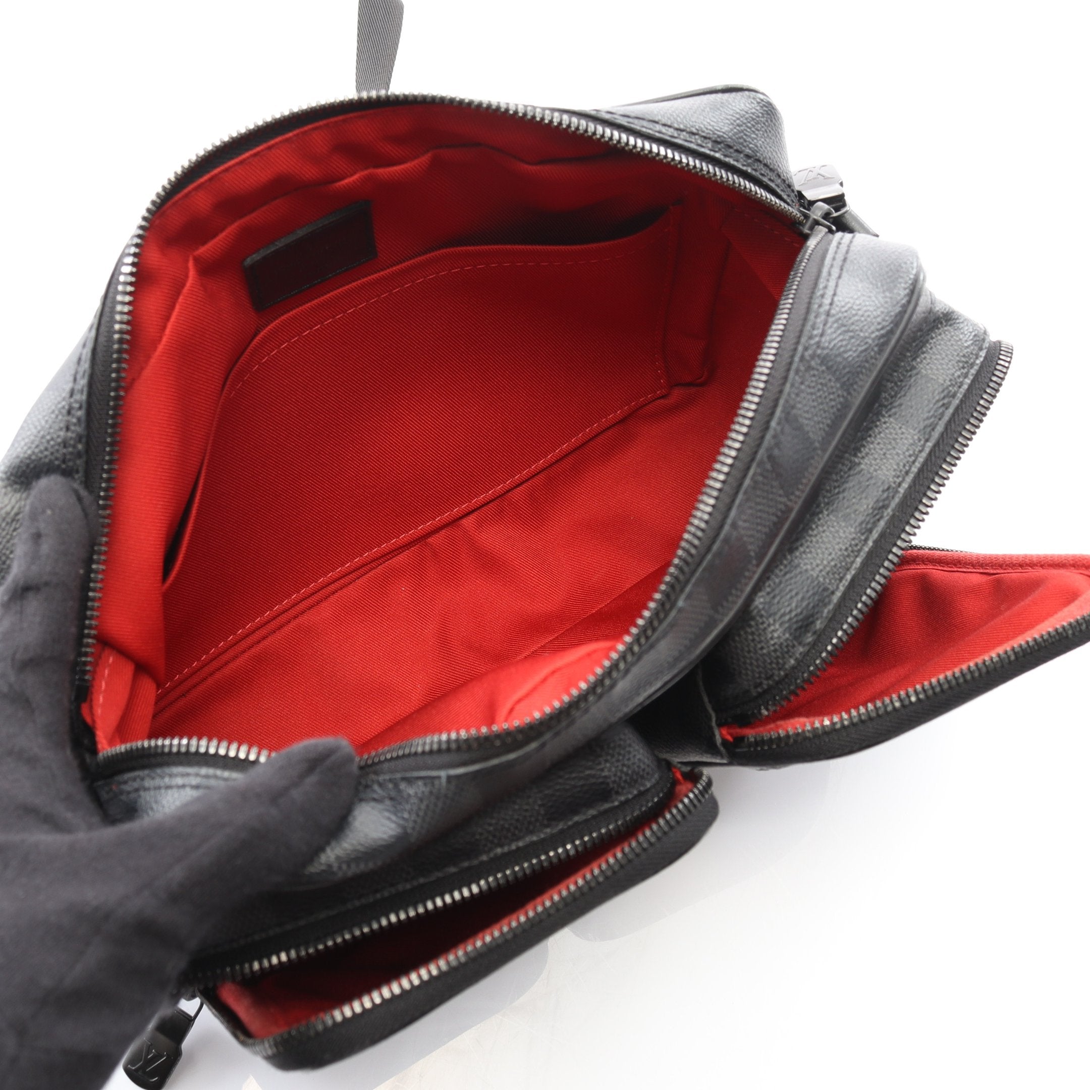 ユーティリティ メッセンジャー ダミエグラフィット ショルダーバッグ