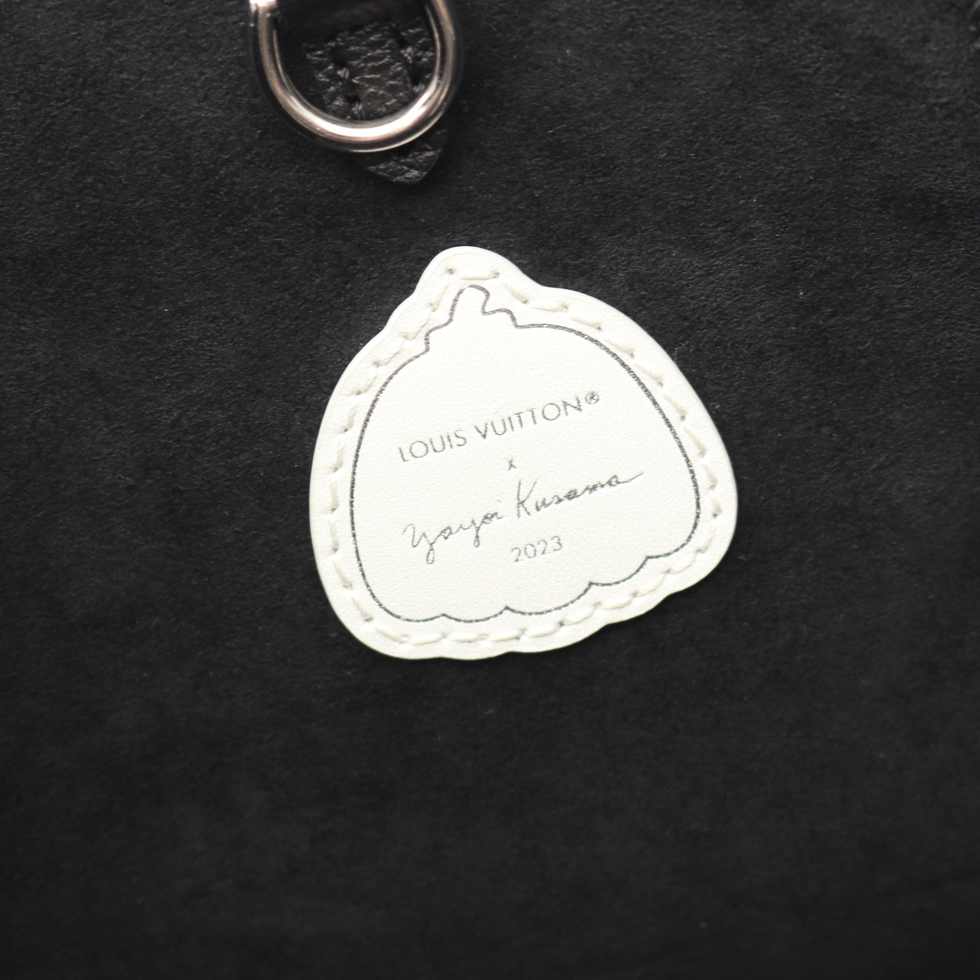 LOUIS VUITTON × 草間彌生 オンザゴーMM モノグラムアンプラント インフィニティドット ノワール ショルダーバッグ トートバッグ レザー ブラック 2WAY ルイヴィトン バッグ LOUIS VUITTON