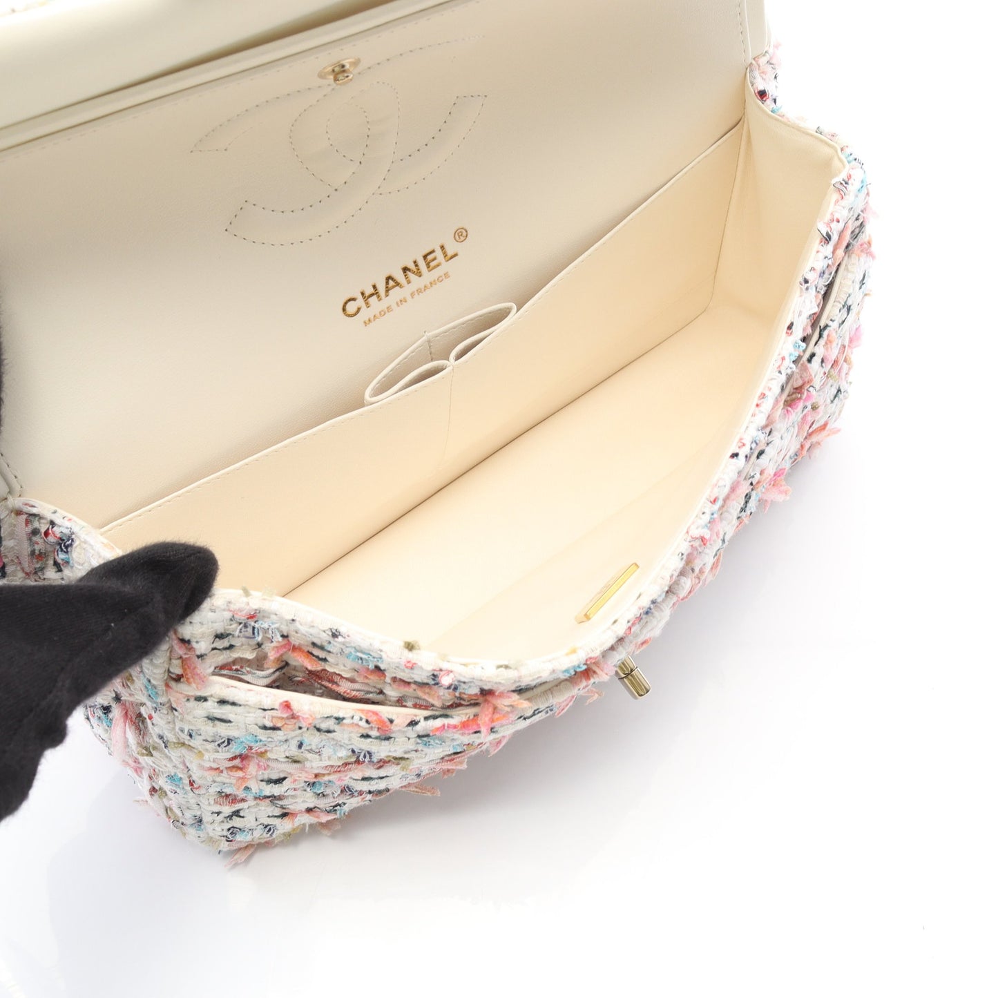 マトラッセ Wフラップ Wチェーンショルダーバッグ ツイード ホワイト マルチカラー ゴールド金具 シャネル バッグ CHANEL