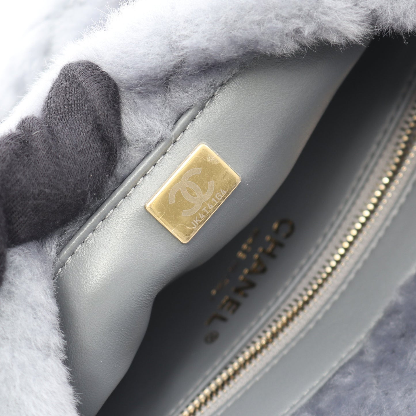 マトラッセ チェーンショルダーバッグ シアリング ブルーグレー ゴールド金具 2WAY シャネル バッグ CHANEL