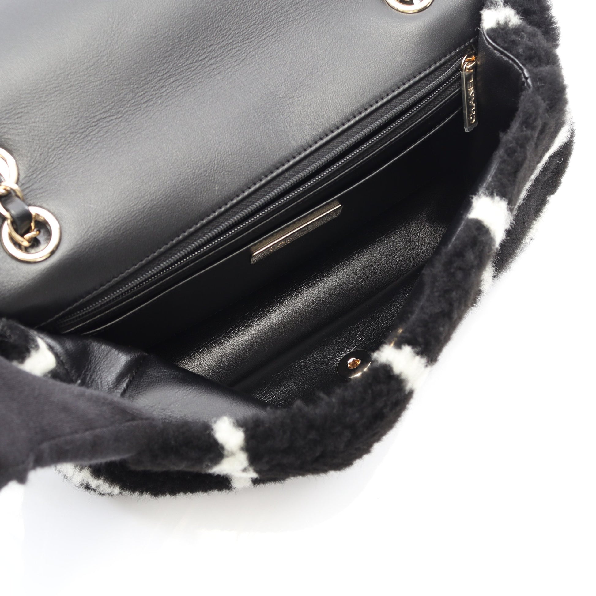 ココマーク チェーンショルダーバッグ ムートン ブラック ホワイト ゴールド金具 シャネル バッグ CHANEL