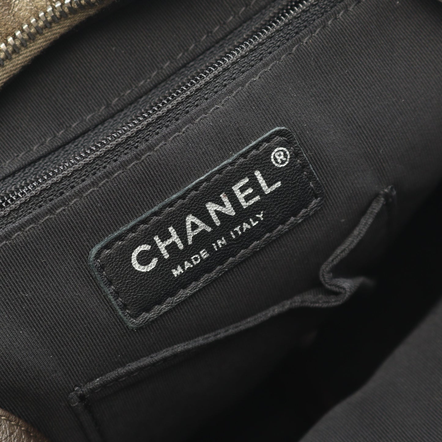 マトラッセ バックパック リュックサック レザー カーキブラウン アンティークシルバー金具 シャネル バッグ CHANEL