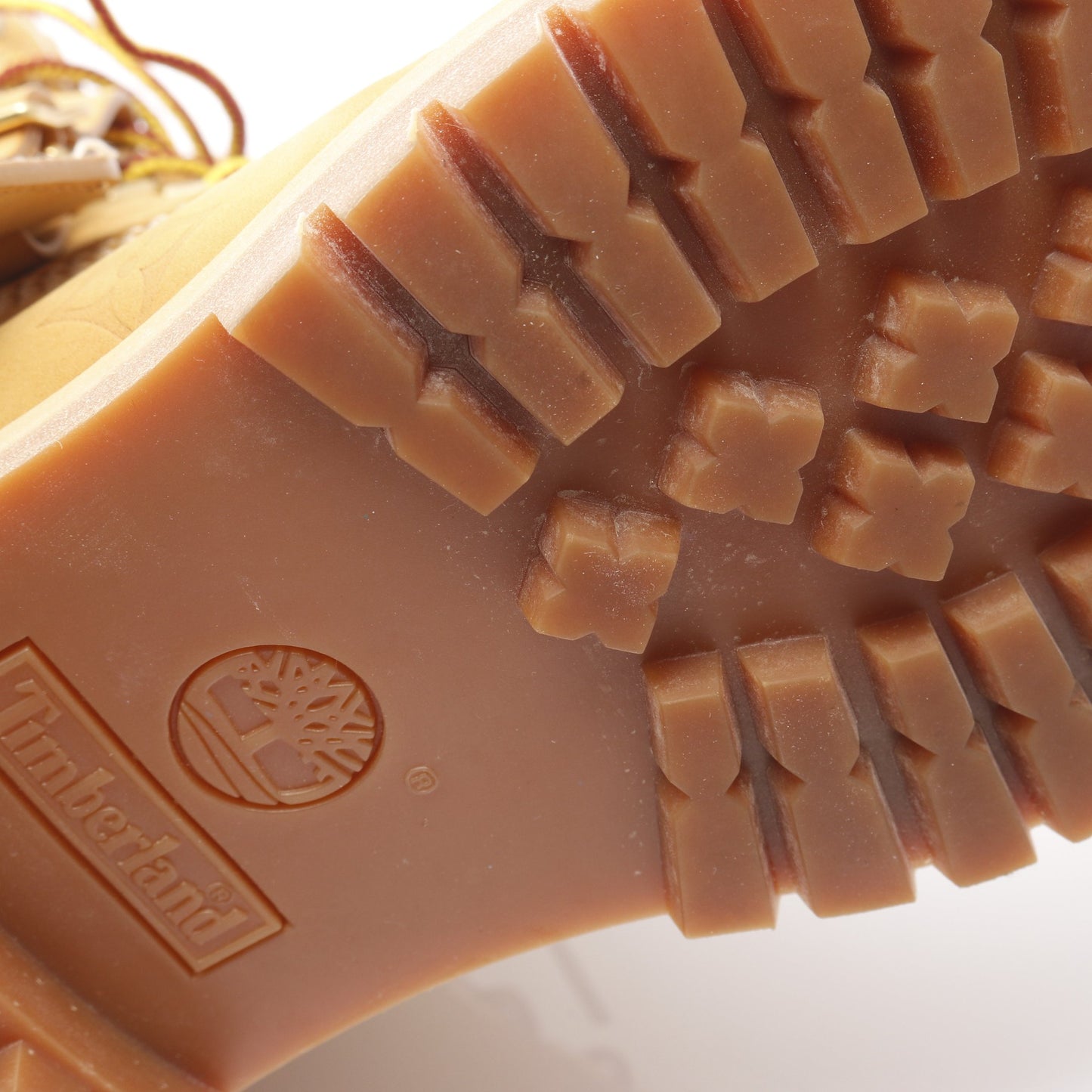 LV × Timberland 6-IN アンクルブーツ ショート ブーツ ヌバック レザー ベージュ ダークブラウン ルイヴィトン シューズ LOUIS VUITTON