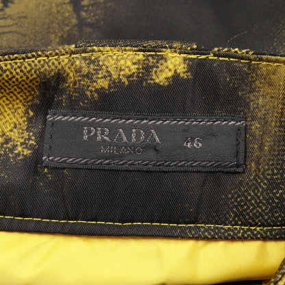 Re-Nylon バミューダショーツ パンツ グラフィックプリント ナイロン イエロー ブラック 三角プレート プラダ ボトムス PRADA