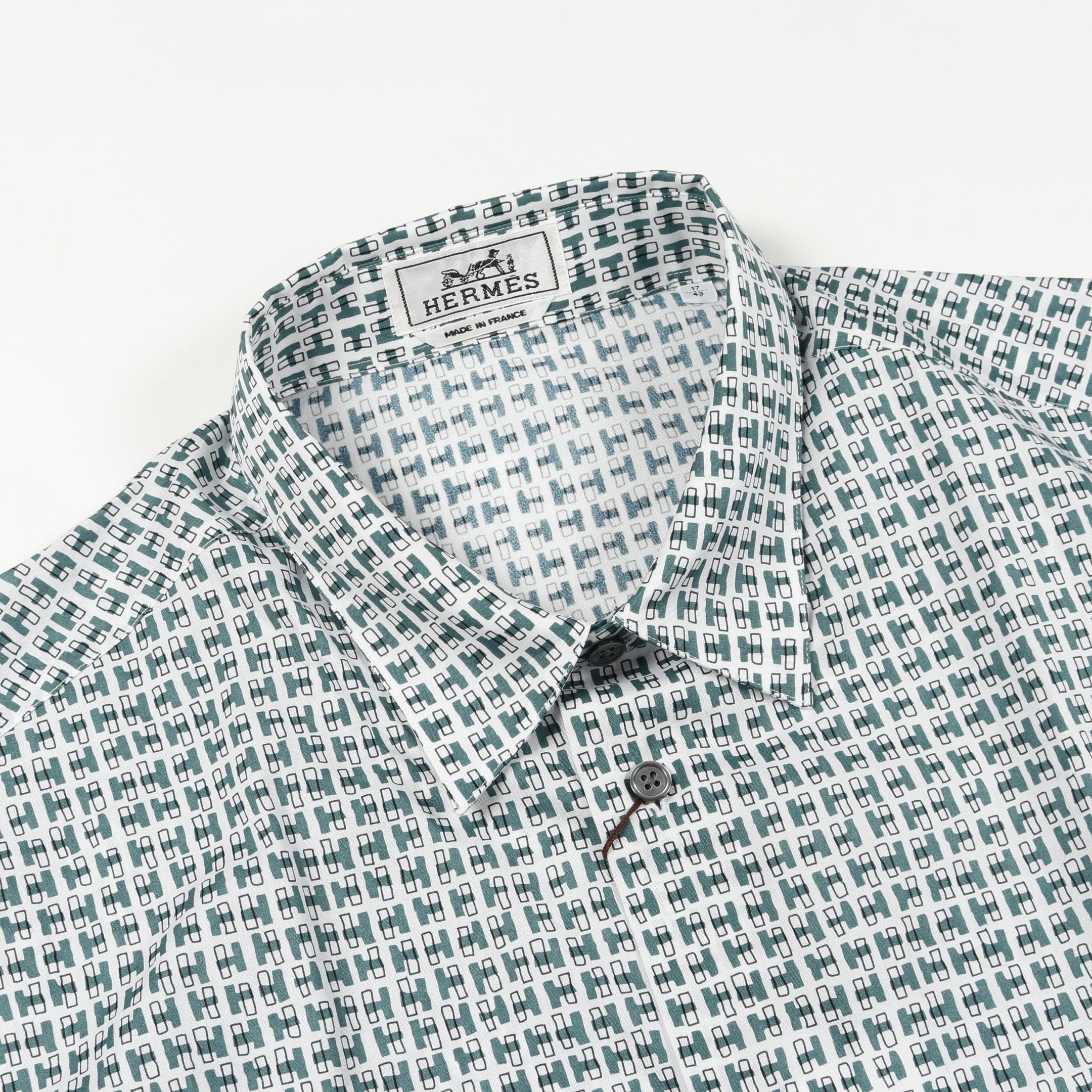 HERMES エルメス Hボタンシャツ 【公式通販】