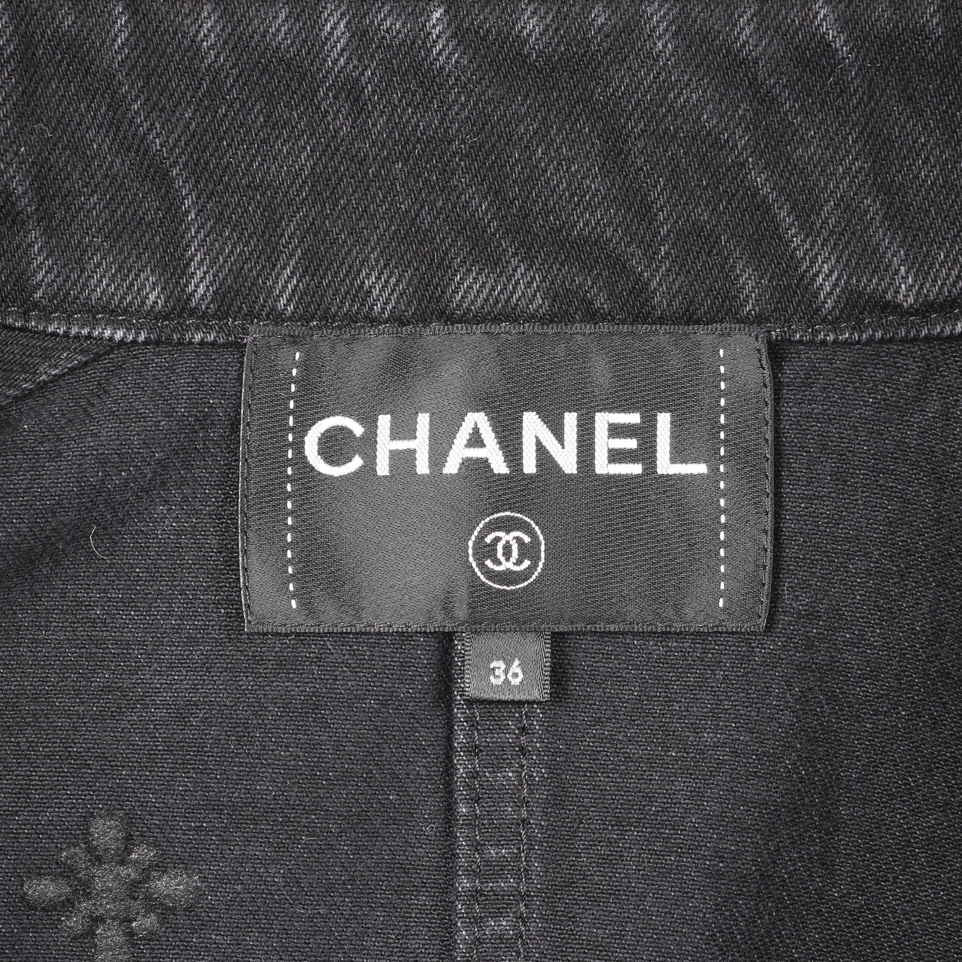 ココマーク カメリア デニムジャケット コットン ブラック エンボス加工 シャネル アウター CHANEL