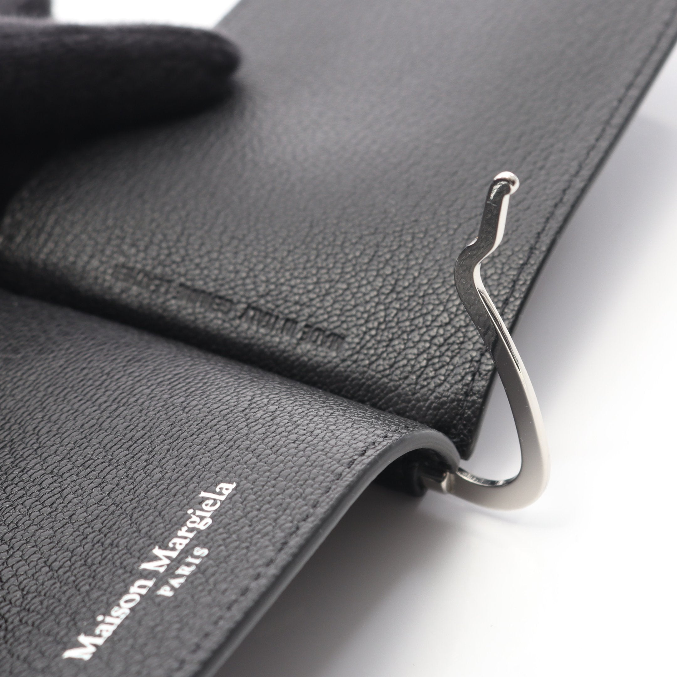 二つ折り財布 レザー ブラック マネークリップ付き メゾンマルジェラ
