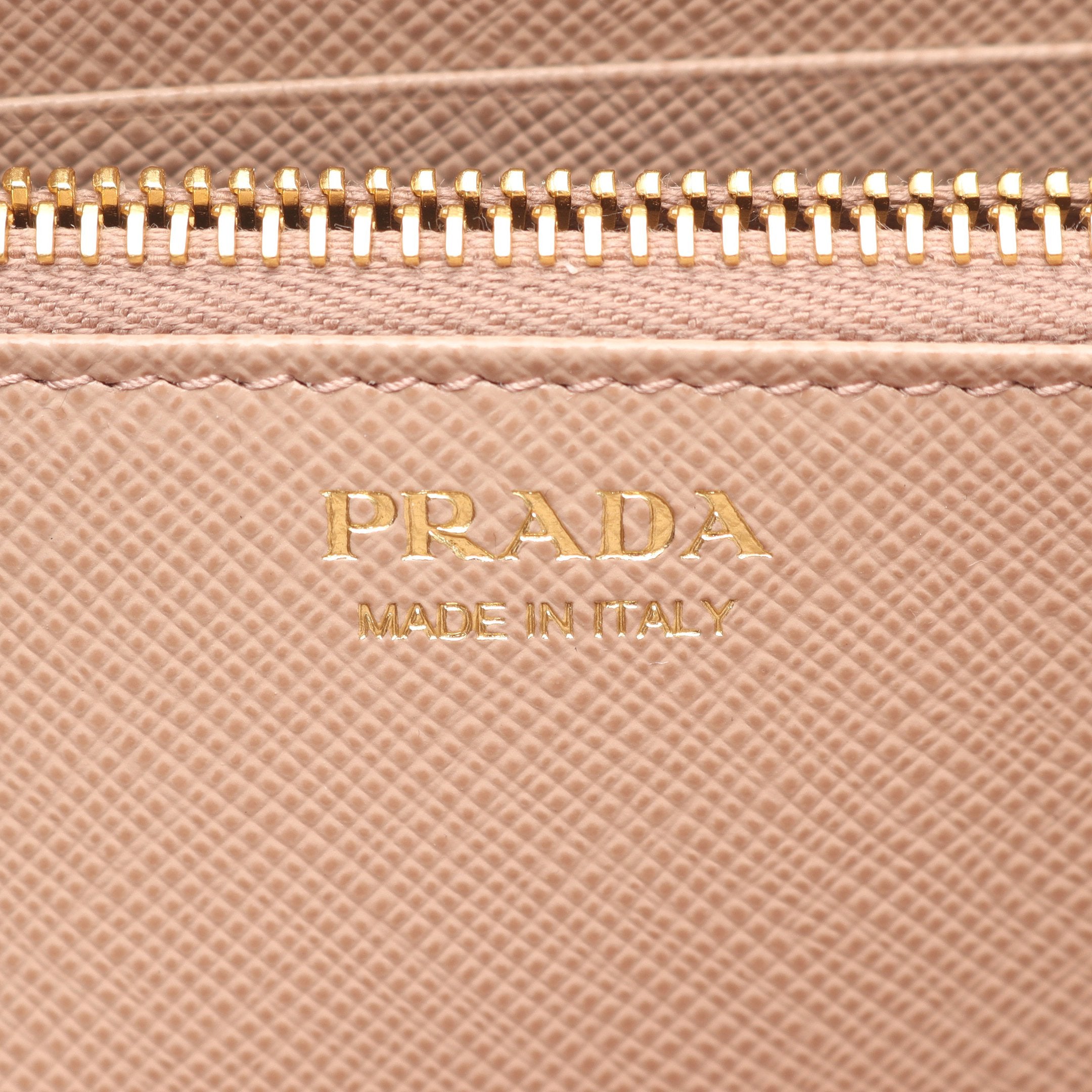送料無料・割引 PRADA 長財布 ベージュ レザー 【公式通販】