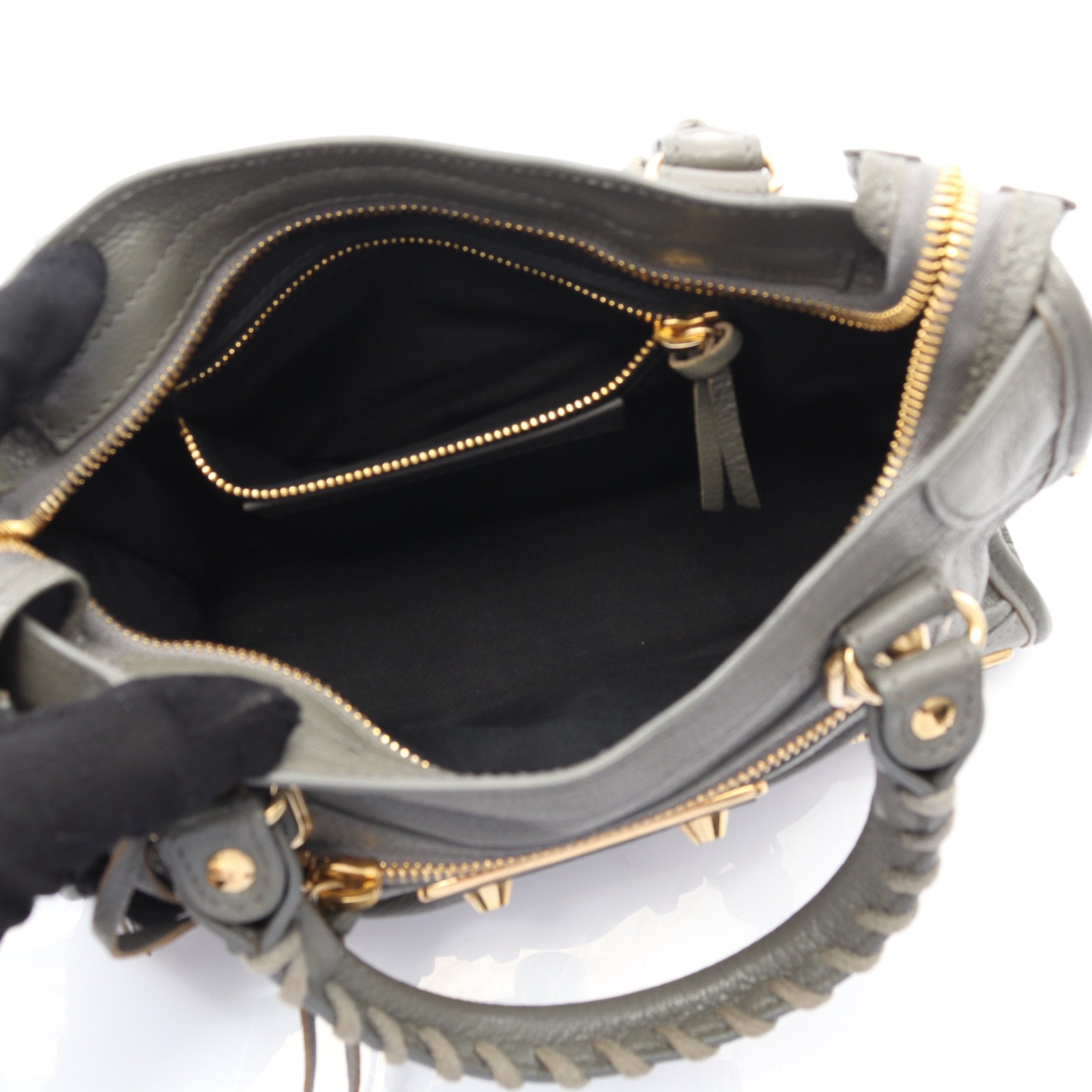 クラシック メタリック エッジ ミニ シティ ハンドバッグ レザー