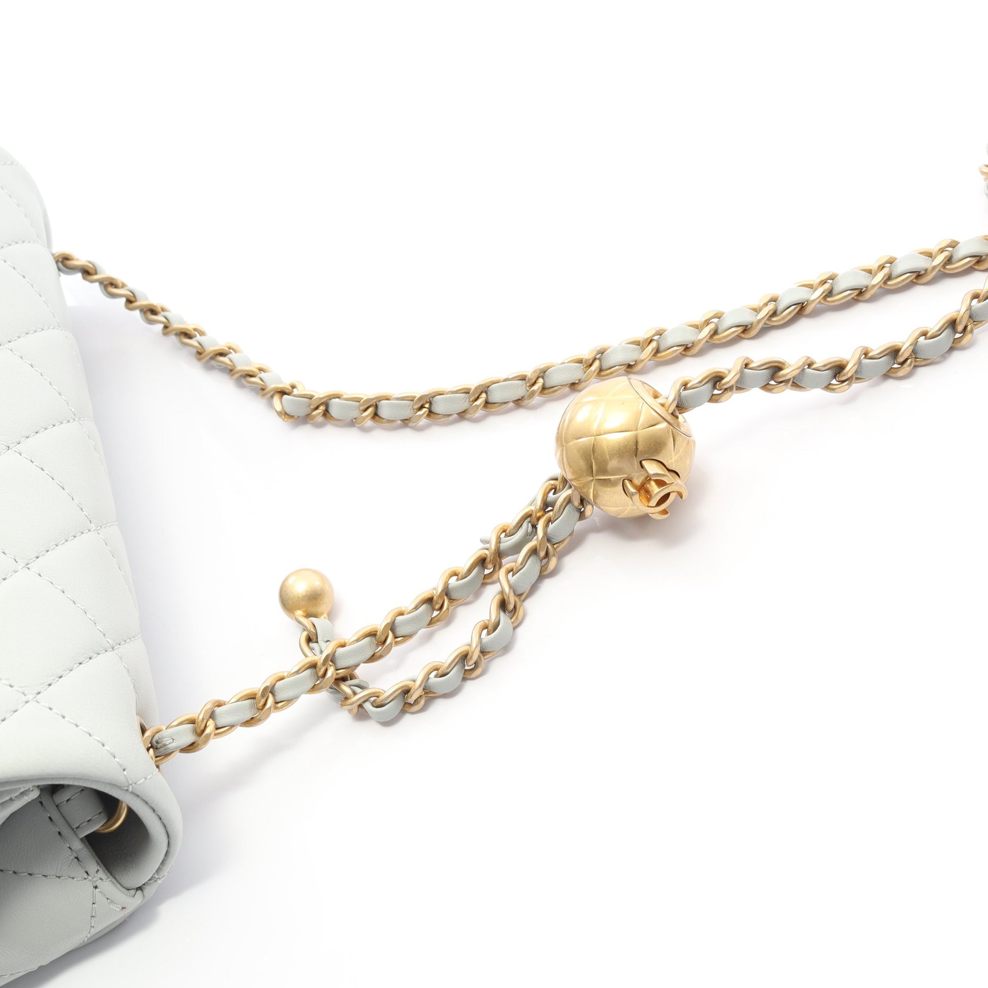 マトラッセ ミニ フラップバッグ チェーンショルダーバッグ ラムスキン ブルーグレー ゴールド金具 シャネル バッグ CHANEL