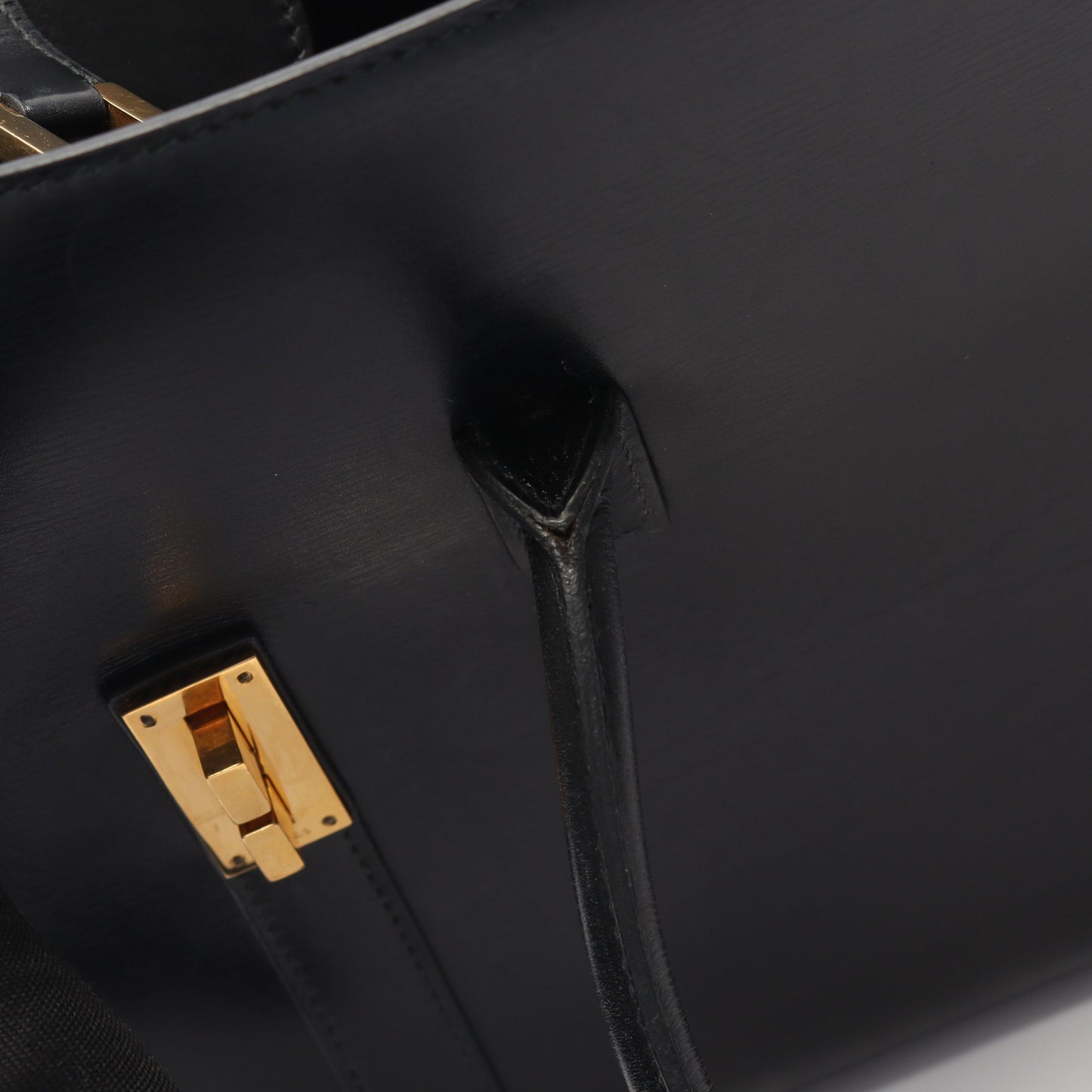 ドラッグ30 ハンドバッグ ボックスカーフ ブラック ゴールド金具 ○G刻印 エルメス バッグ HERMES