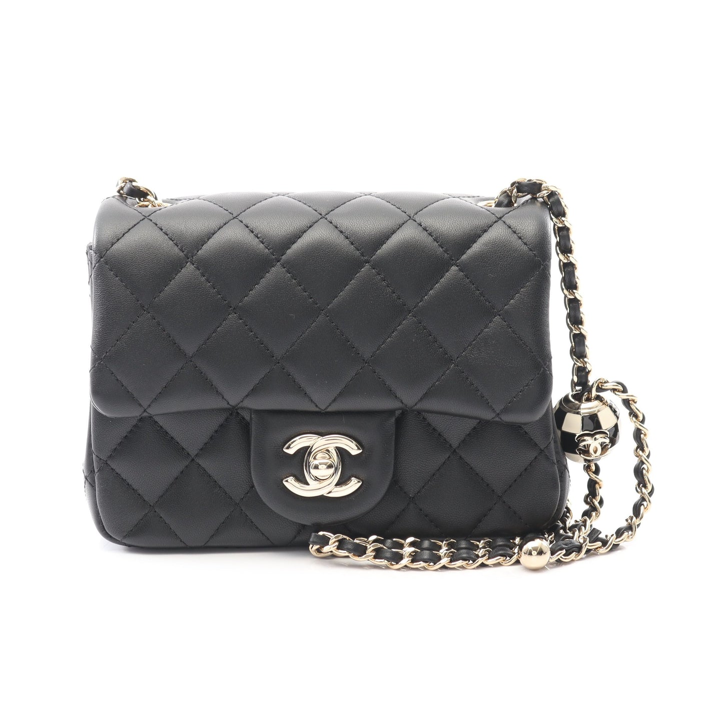 マトラッセ チェーンショルダーバッグ ラムスキン ブラック ゴールド金具 シャネル バッグ CHANEL