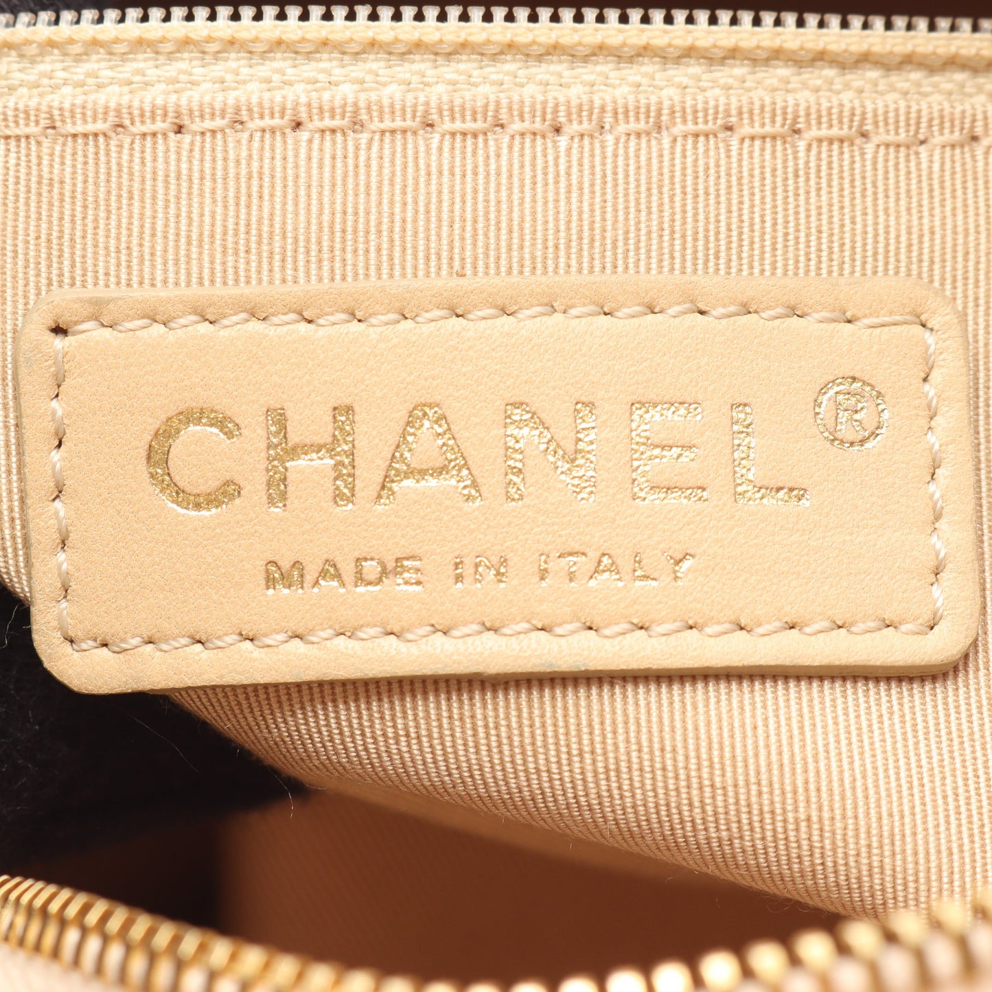 マトラッセ デカココマーク チェーンショルダーバッグ キャビアスキン ベージュ ゴールド金具 シャネル バッグ CHANEL
