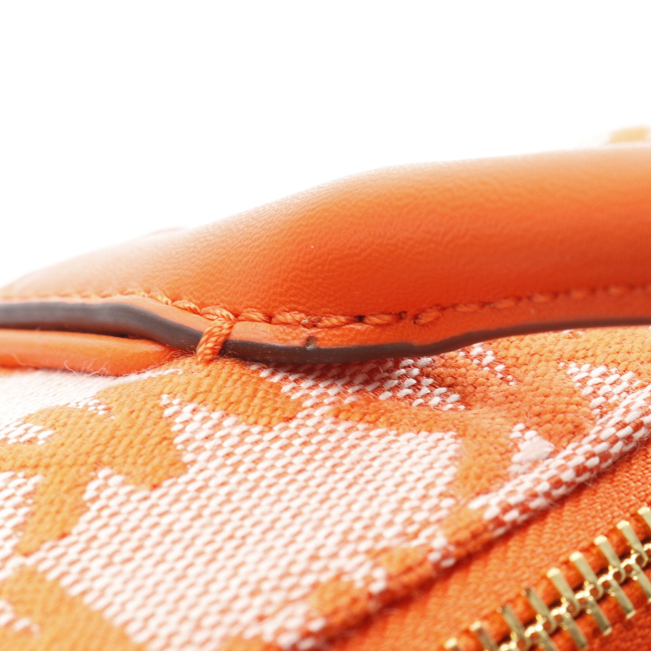 ハイド シグネチャー スモール サッチェル クロスボディ ハンドバッグ