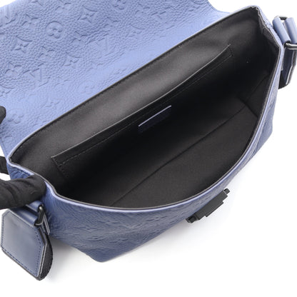 Sケープ メッセンジャー モノグラムエンボス サファイア ショルダーバッグ レザー ブルー ルイヴィトン バッグ LOUIS VUITTON
