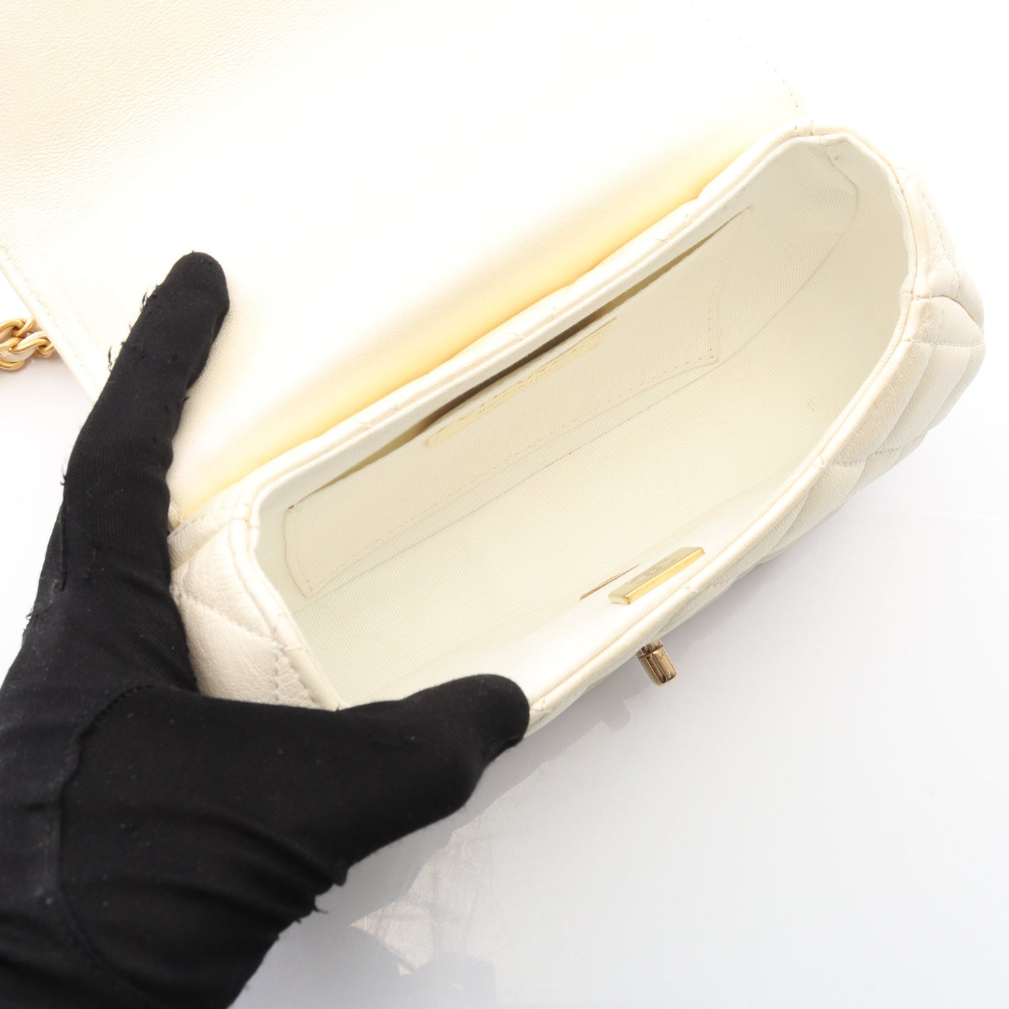 マトラッセ トップハンドル チェーンショルダーバッグ ラムスキン アイボリー ゴールド金具 シャネル バッグ CHANEL