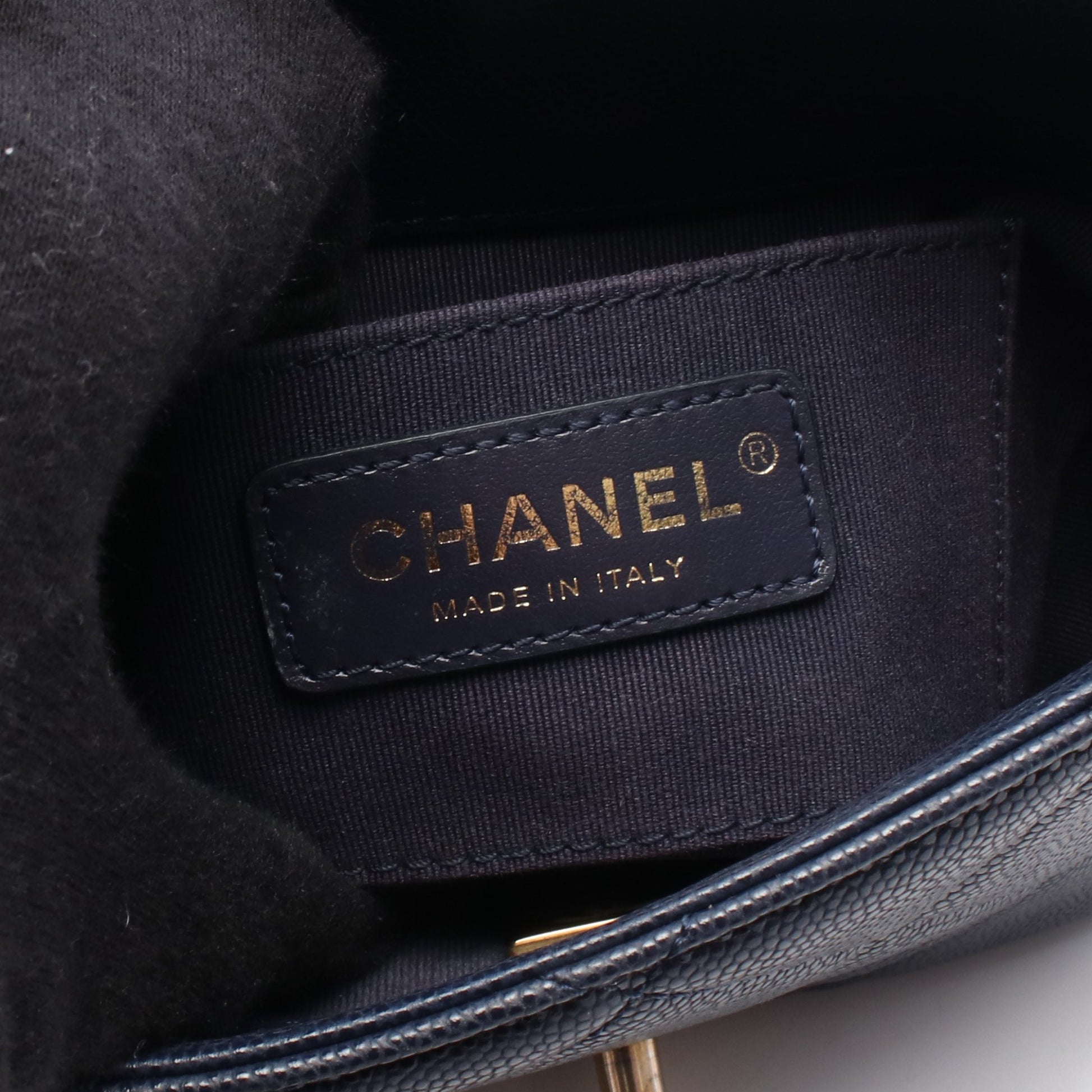 マトラッセ ミニ チェーンショルダーバッグ キャビアスキン ネイビー ゴールド金具 シャネル バッグ CHANEL