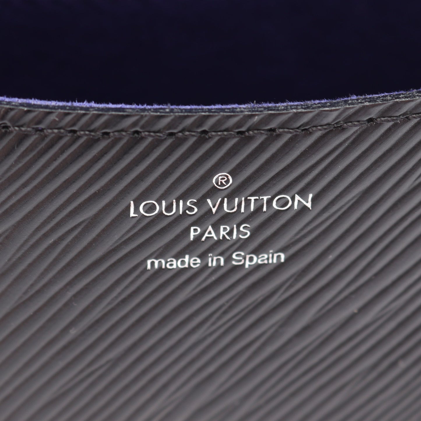 ビュシNM エピ ノワール ショルダーバッグ レザー ブラック ルイヴィトン バッグ LOUIS VUITTON
