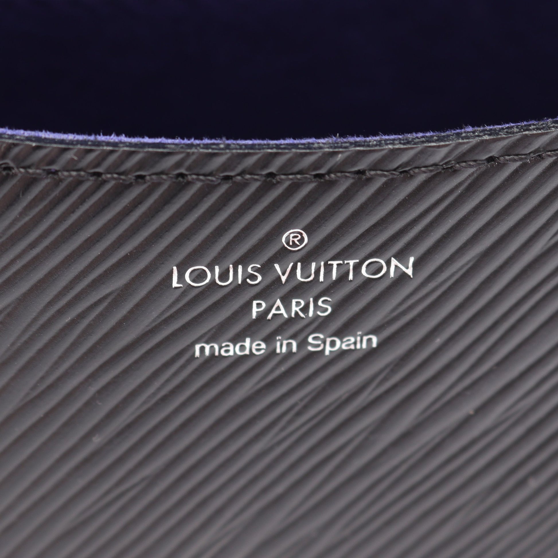 ビュシNM エピ ノワール ショルダーバッグ レザー ブラック ルイヴィトン バッグ LOUIS VUITTON