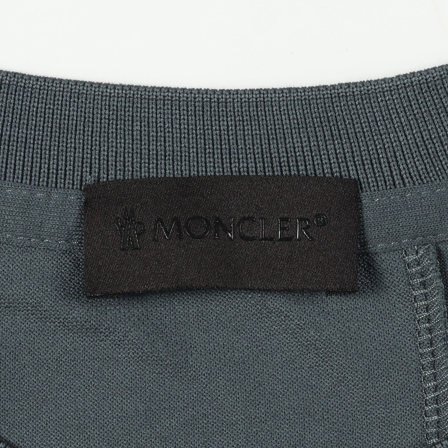 Tシャツ クルーネック 半袖 バックロゴ コットン グレーグリーン モンクレール トップス MONCLER