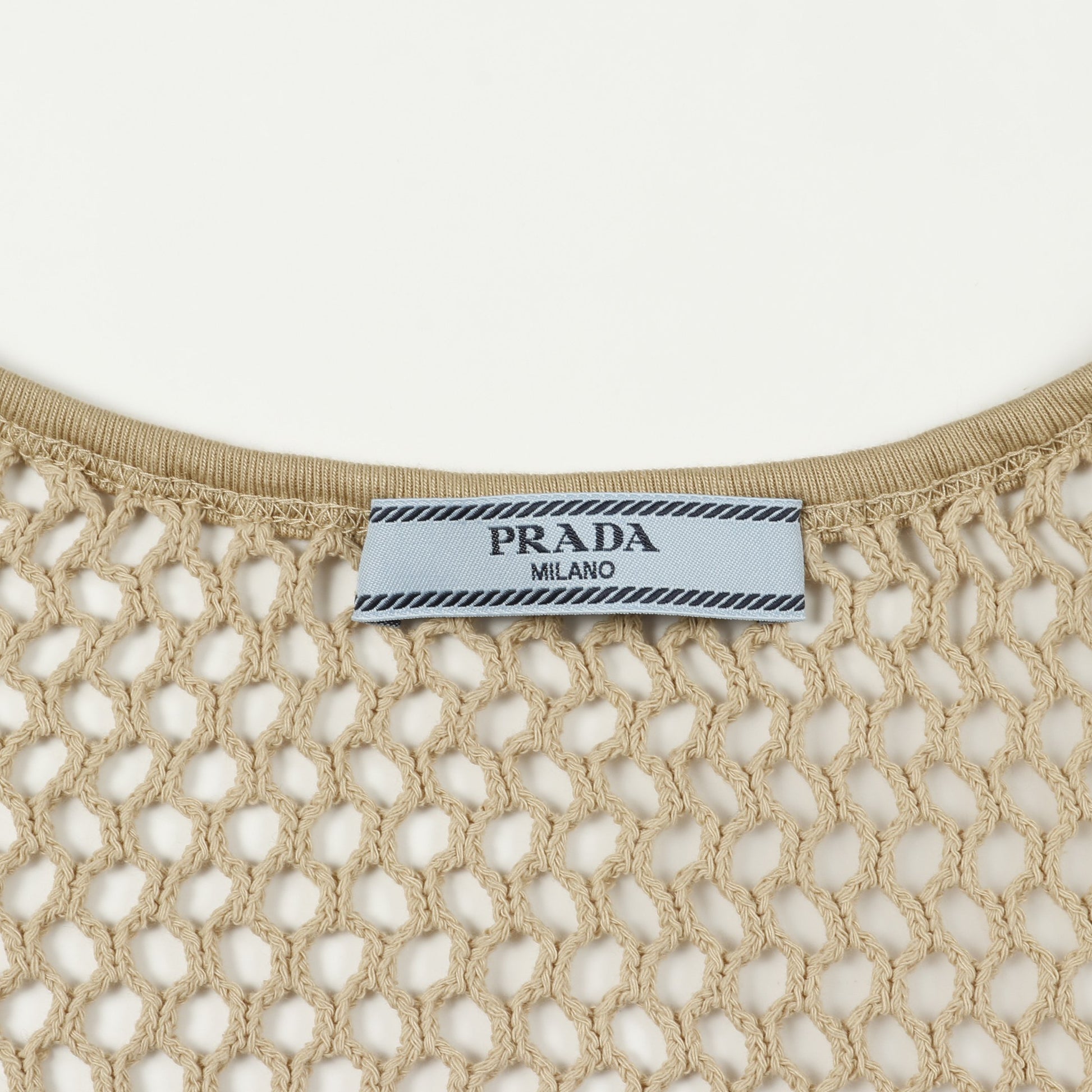 メッシュ タンクトップ コットン ベージュ 三角プレート プラダ トップス PRADA