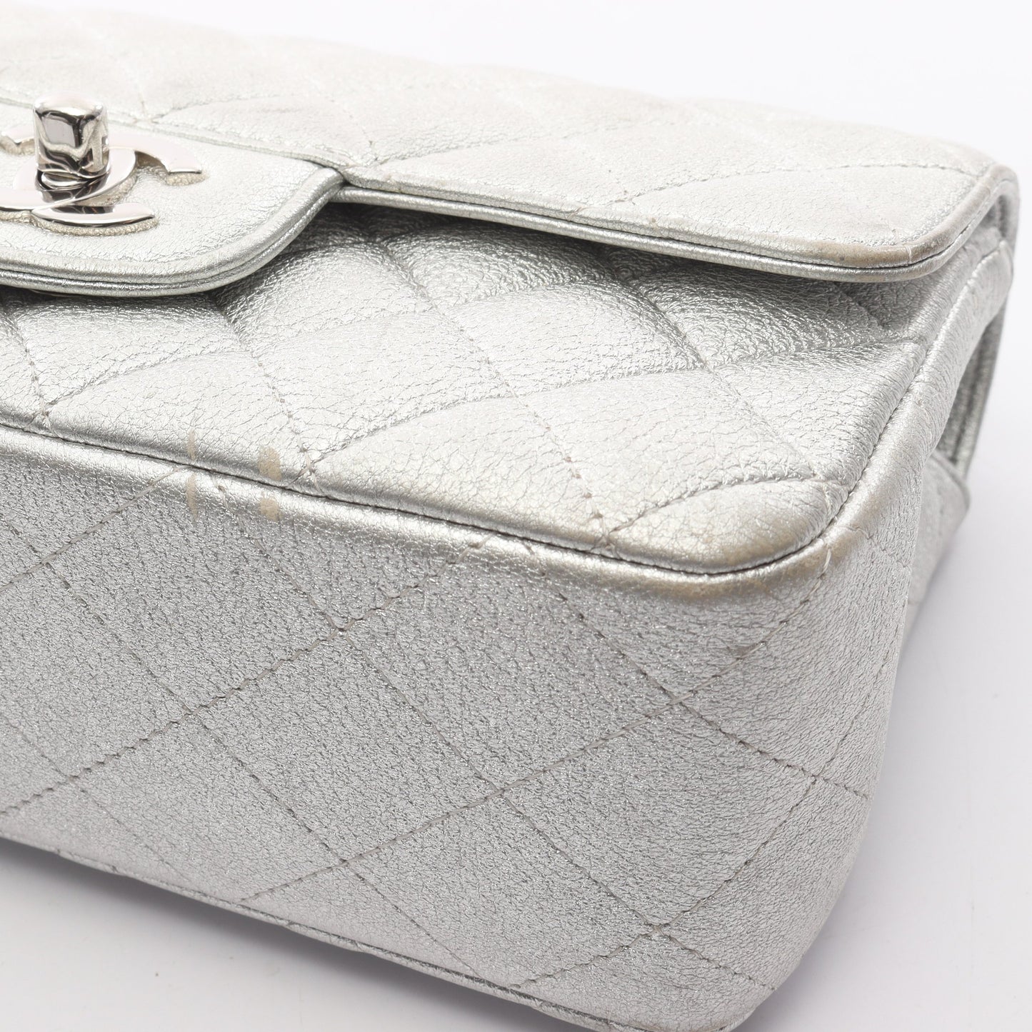 ミニマトラッセ20 チェーンショルダーバッグ レザー シルバー シルバー金具 シャネル バッグ CHANEL
