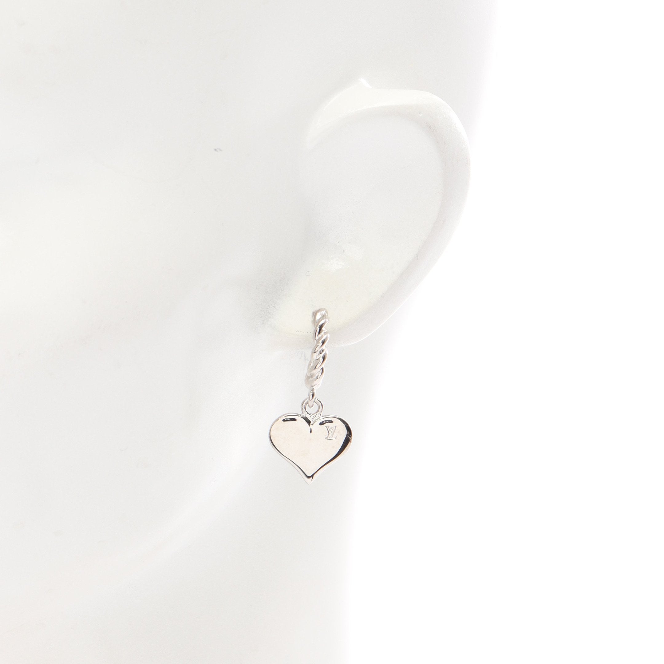 ブークル ドレイユ スウィートモノグラム ピアス シルバー アイボリー