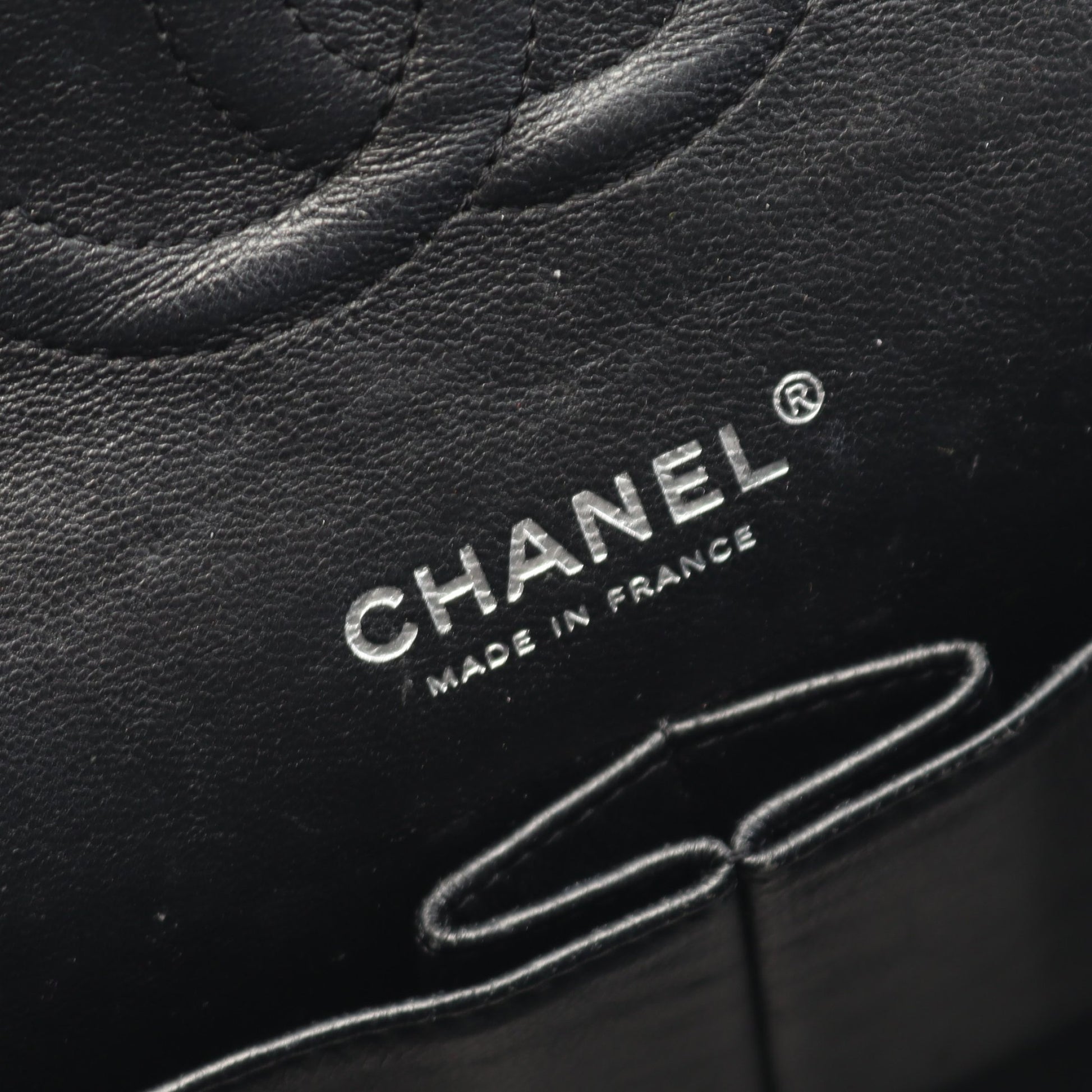 マトラッセ Wフラップ Wチェーンショルダーバッグ キャビアスキン ブラック シルバー金具 シャネル バッグ CHANEL