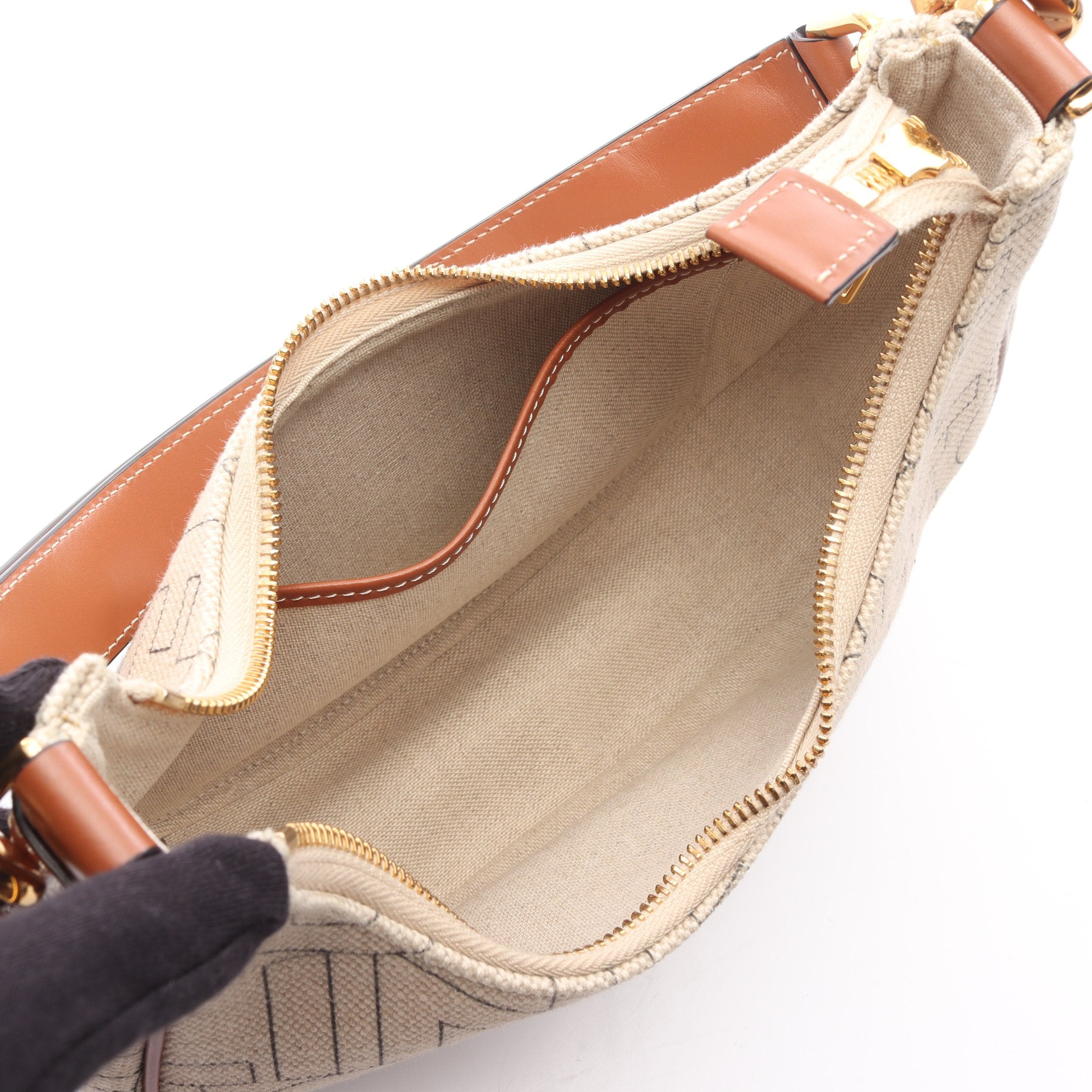 AVA ミディアム アヴァ ワンショルダーバッグ ロゴ総柄 キャンバス