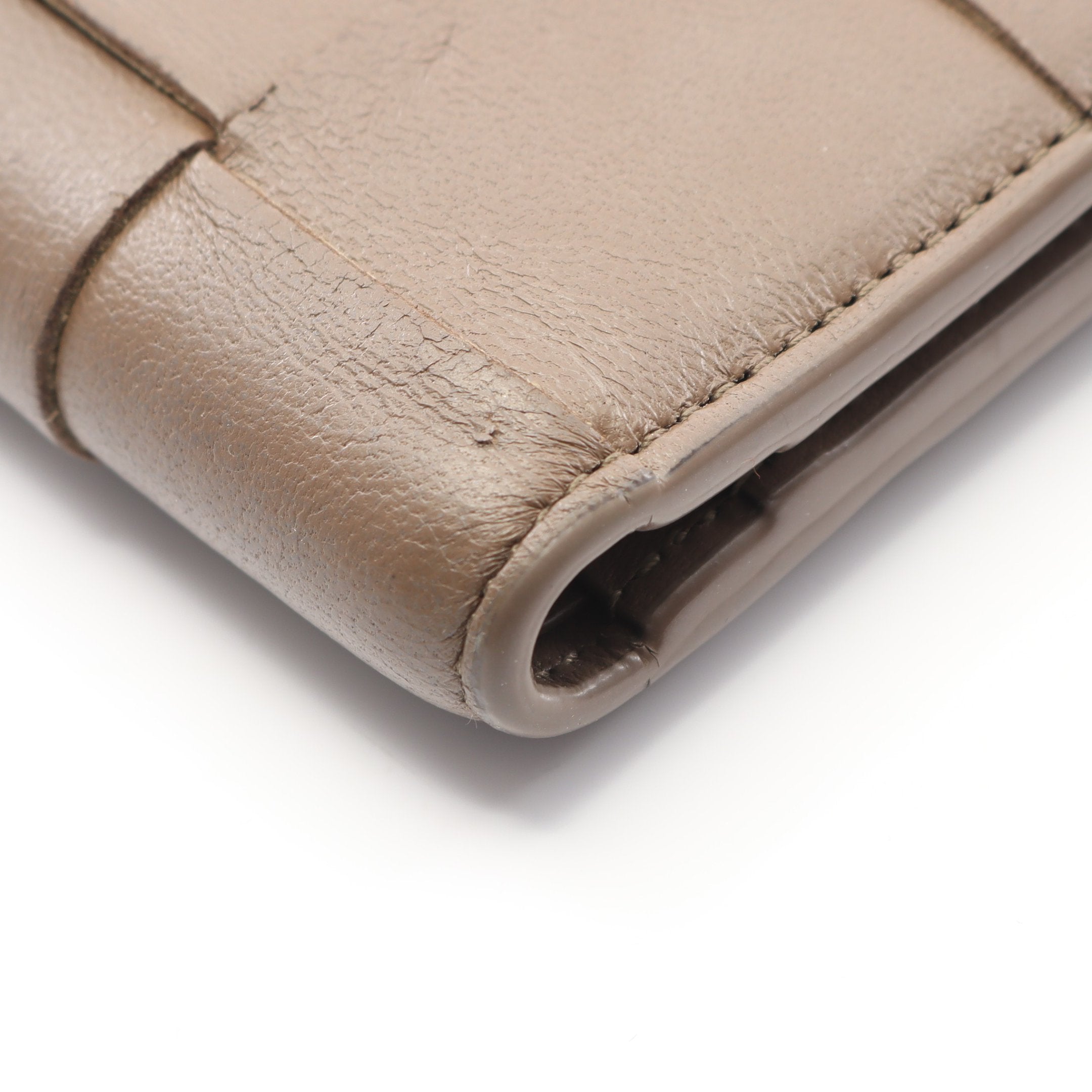 イントレチャート 二つ折り財布 レザー ブラウン ボッテガヴェネタ – RECLO