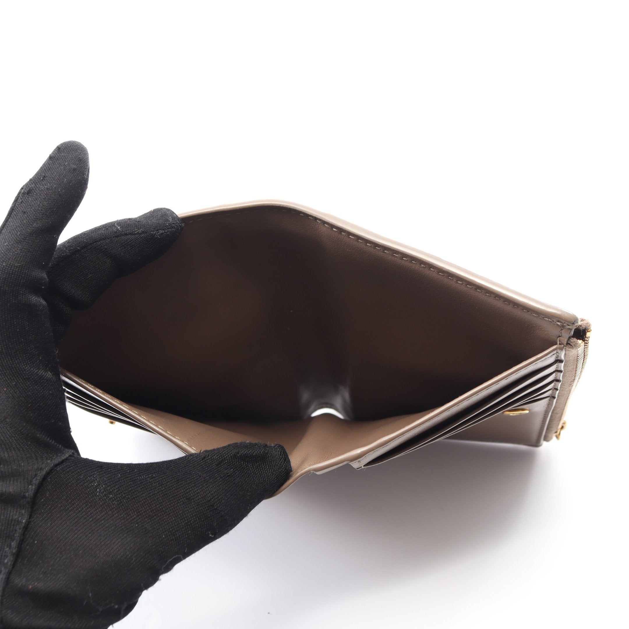 イントレチャート 二つ折り財布 レザー ブラウン ボッテガヴェネタ – RECLO