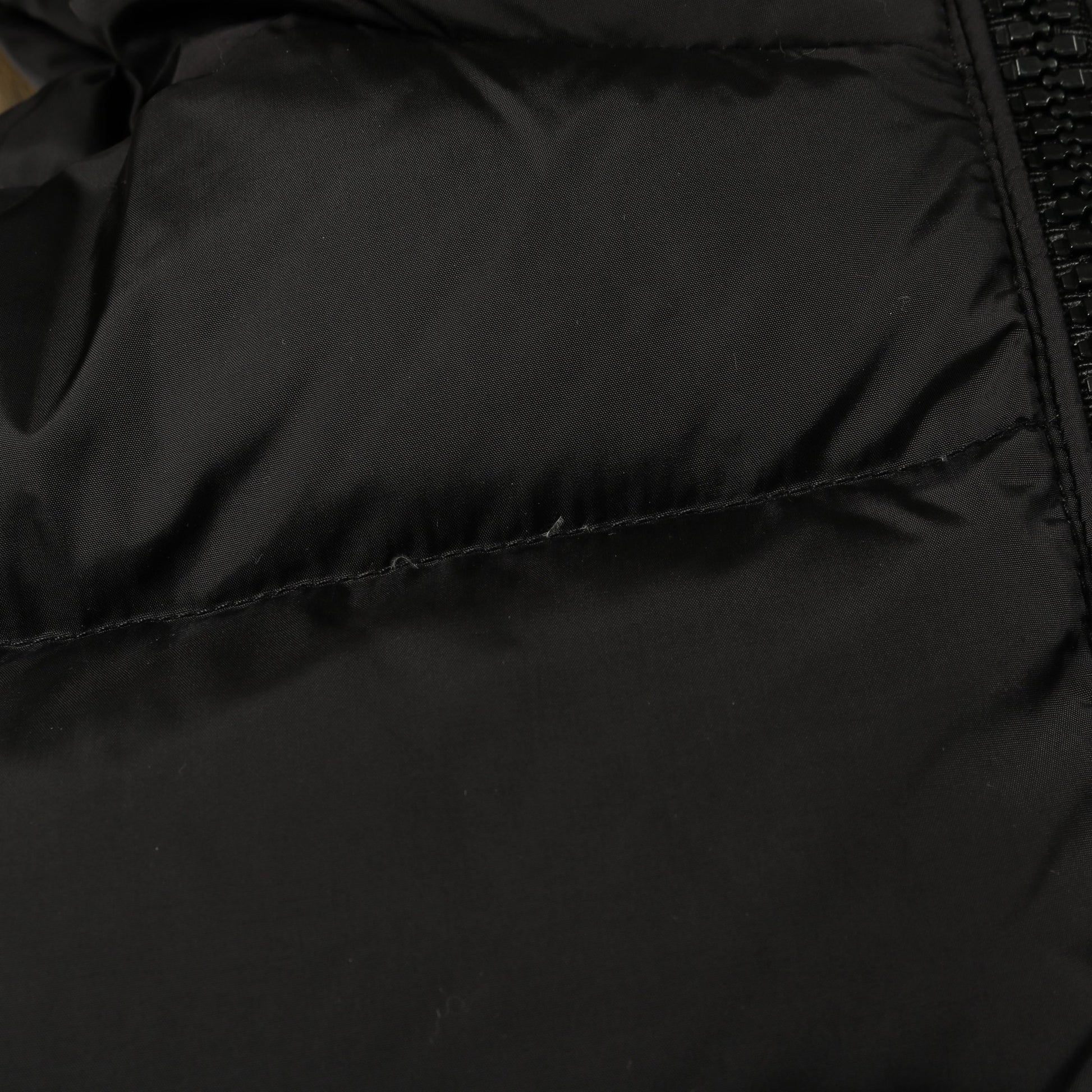 BYRON ダウンジャケット ナイロン ブラック フード付き モンクレール アウター MONCLER