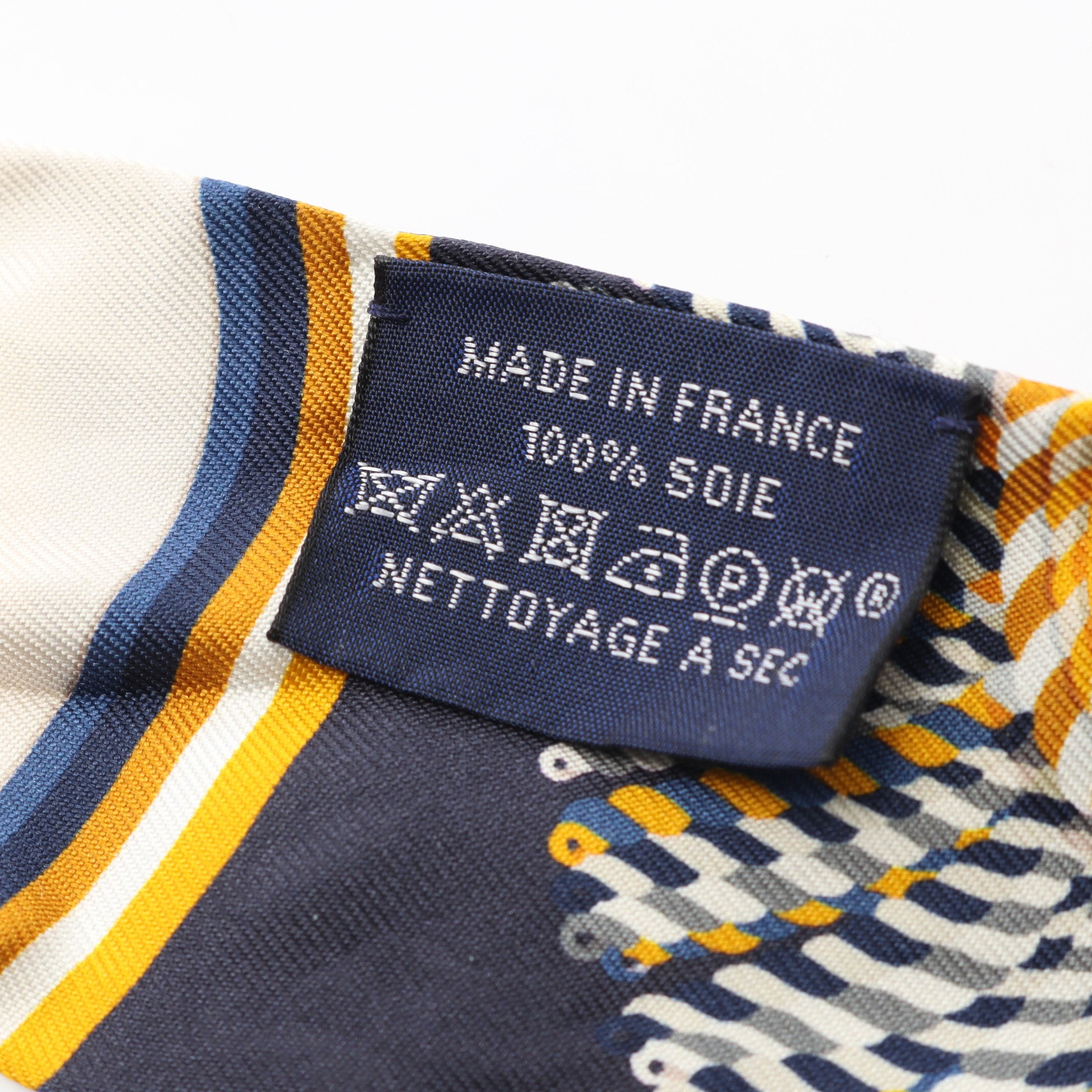 【新品未使用】HERMES ツイリー　EPAULETTES DE GALA HERMES EPAULETTES DE GALA [D1023.4] Vert Amande/Rose Twilly, New