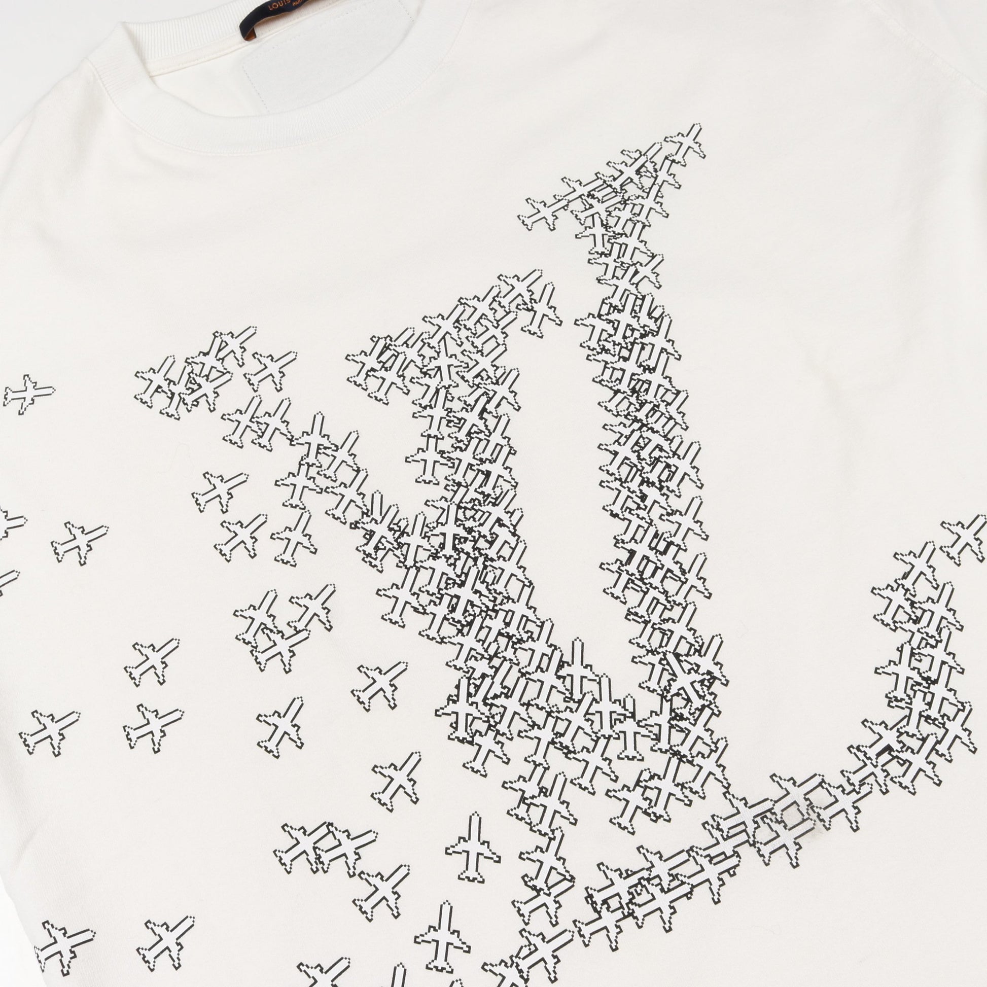 2054 LVプレーン プリンテッド Tシャツ クルーネック 半袖 コットン オフホワイト ルイヴィトン トップス LOUIS VUITTON