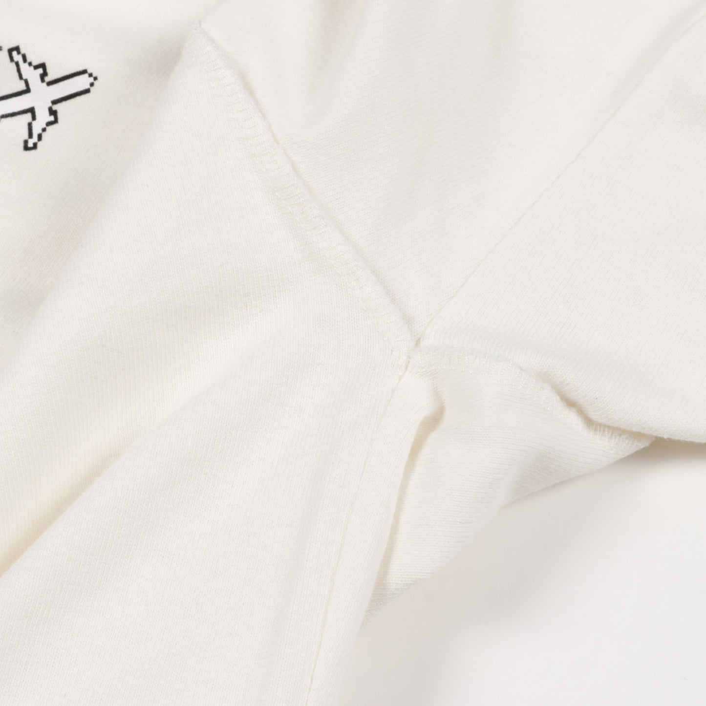 2054 LVプレーン プリンテッド Tシャツ クルーネック 半袖 コットン オフホワイト ルイヴィトン トップス LOUIS VUITTON