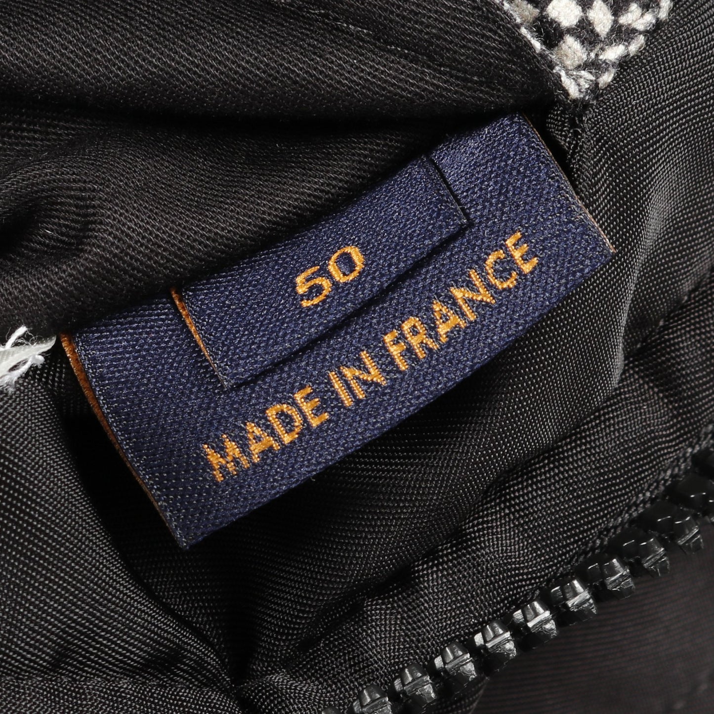 LOUIS VUITTON × NIGO エンブロイダリー LVマウンテンアビエイター ブルゾン ジャケット ナイロン ブラック 中綿 フード付き ルイヴィトン アウター LOUIS VUITTON