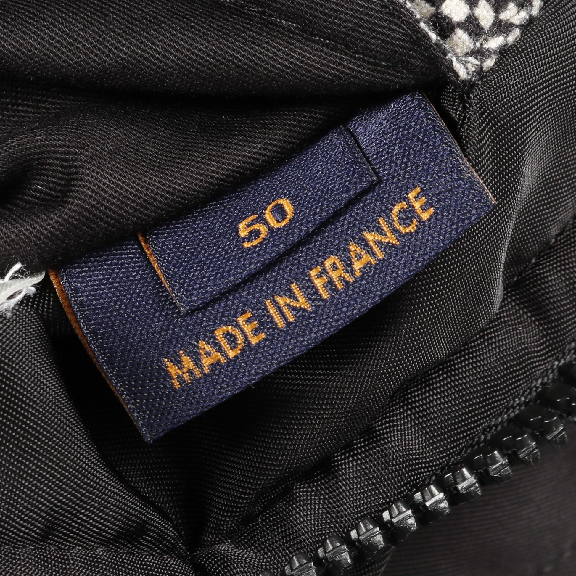 LOUIS VUITTON × NIGO エンブロイダリー LVマウンテンアビエイター ブルゾン ジャケット ナイロン ブラック 中綿 フード付き ルイヴィトン アウター LOUIS VUITTON