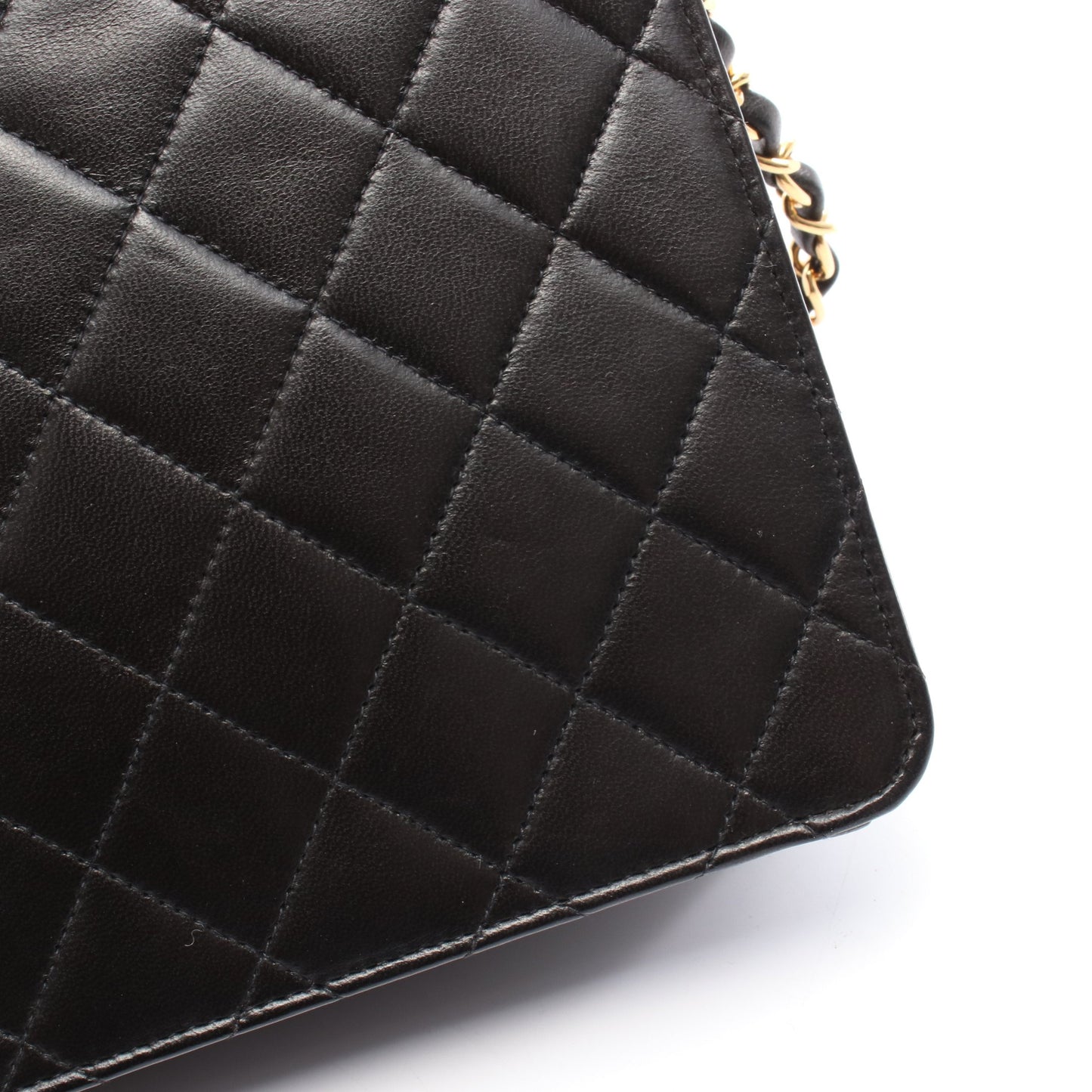 マトラッセ シングルフラップ チェーンショルダーバッグ ラムスキン ブラック ゴールド金具 シャネル バッグ CHANEL