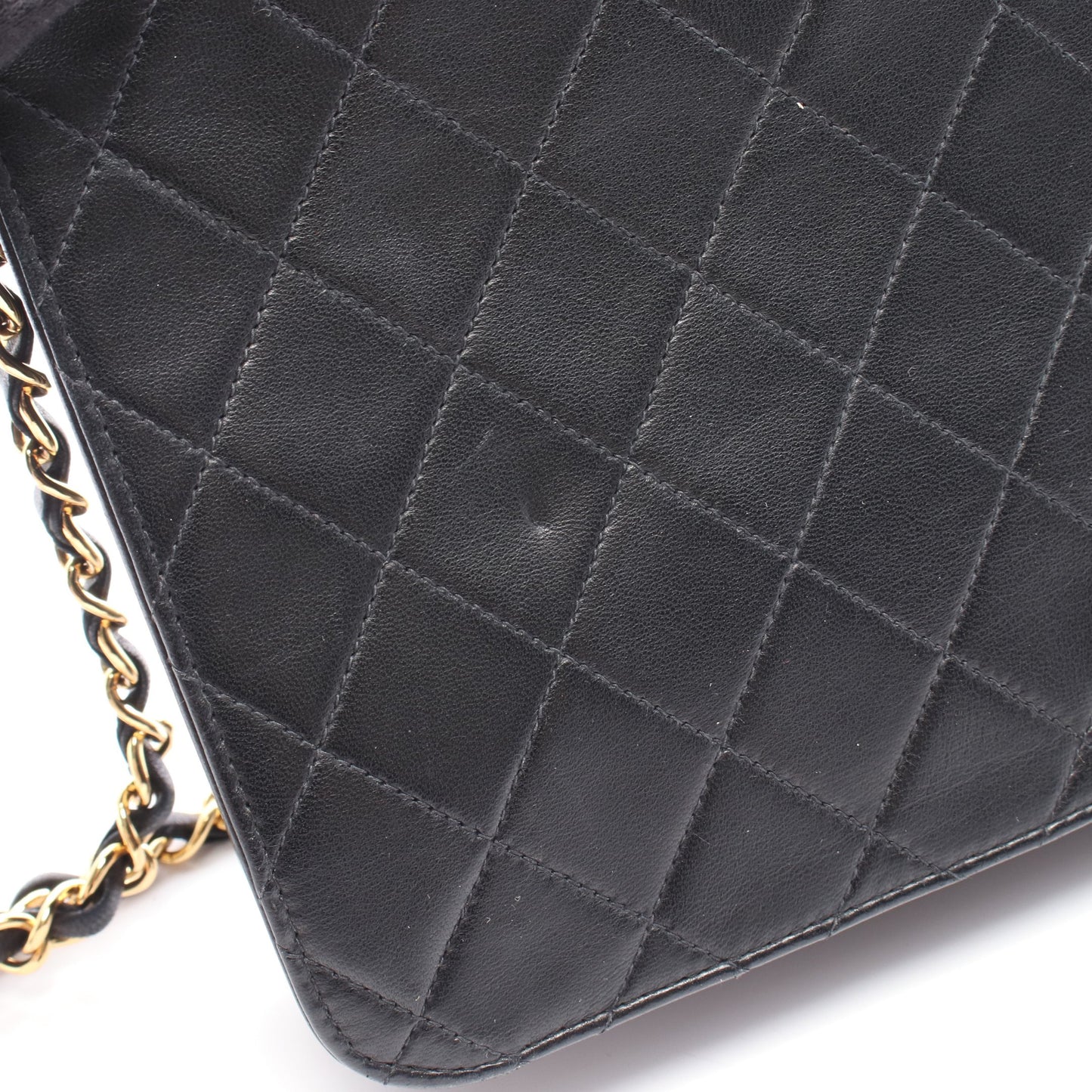 マトラッセ チェーンショルダーバッグ ラムスキン ブラック ゴールド金具 プッシュロック シャネル バッグ CHANEL