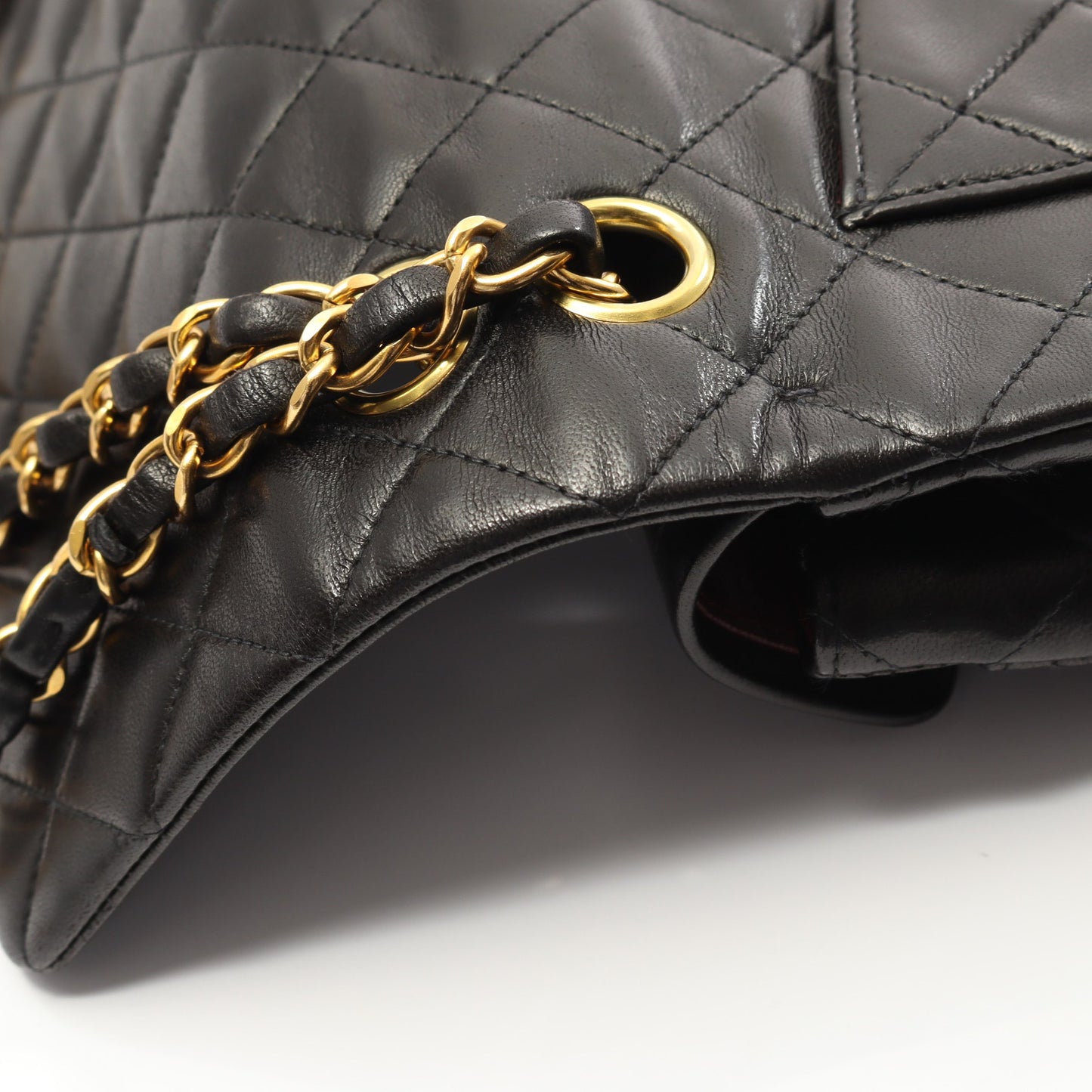 マトラッセ Wフラップ Wチェーンショルダーバッグ ラムスキン ブラック ゴールド金具 シャネル バッグ CHANEL