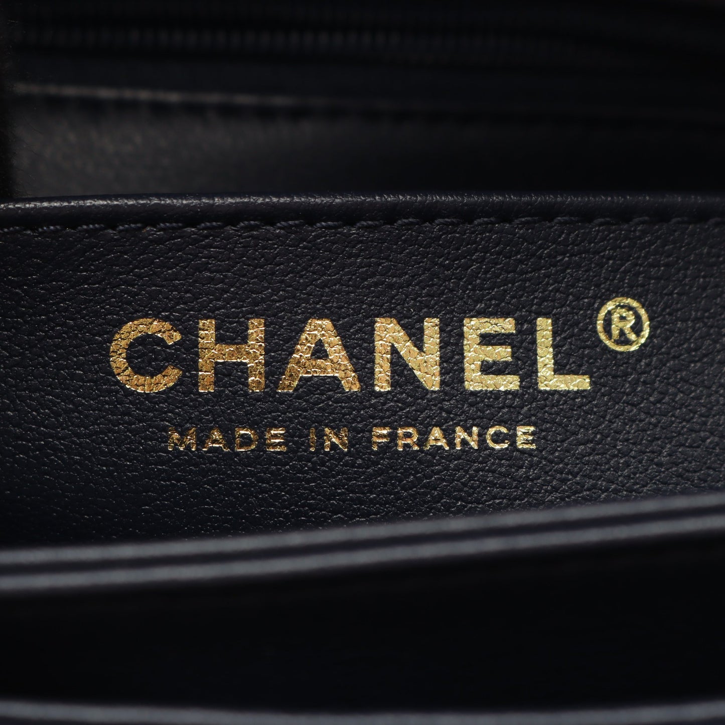 マトラッセ ハンドバッグ キャビアスキン ダークネイビー ゴールド金具 2WAY シャネル バッグ CHANEL