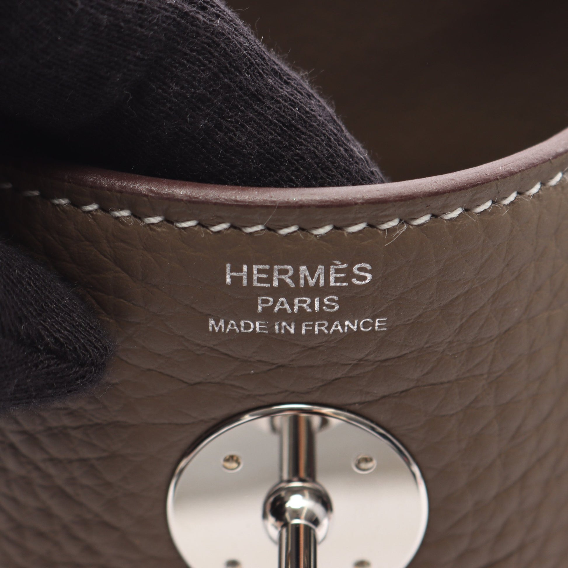 リンディ26 エトゥープ ショルダーバッグ トリヨンクレマンス グレーブラウン シルバー金具 W刻印 エルメス バッグ HERMES