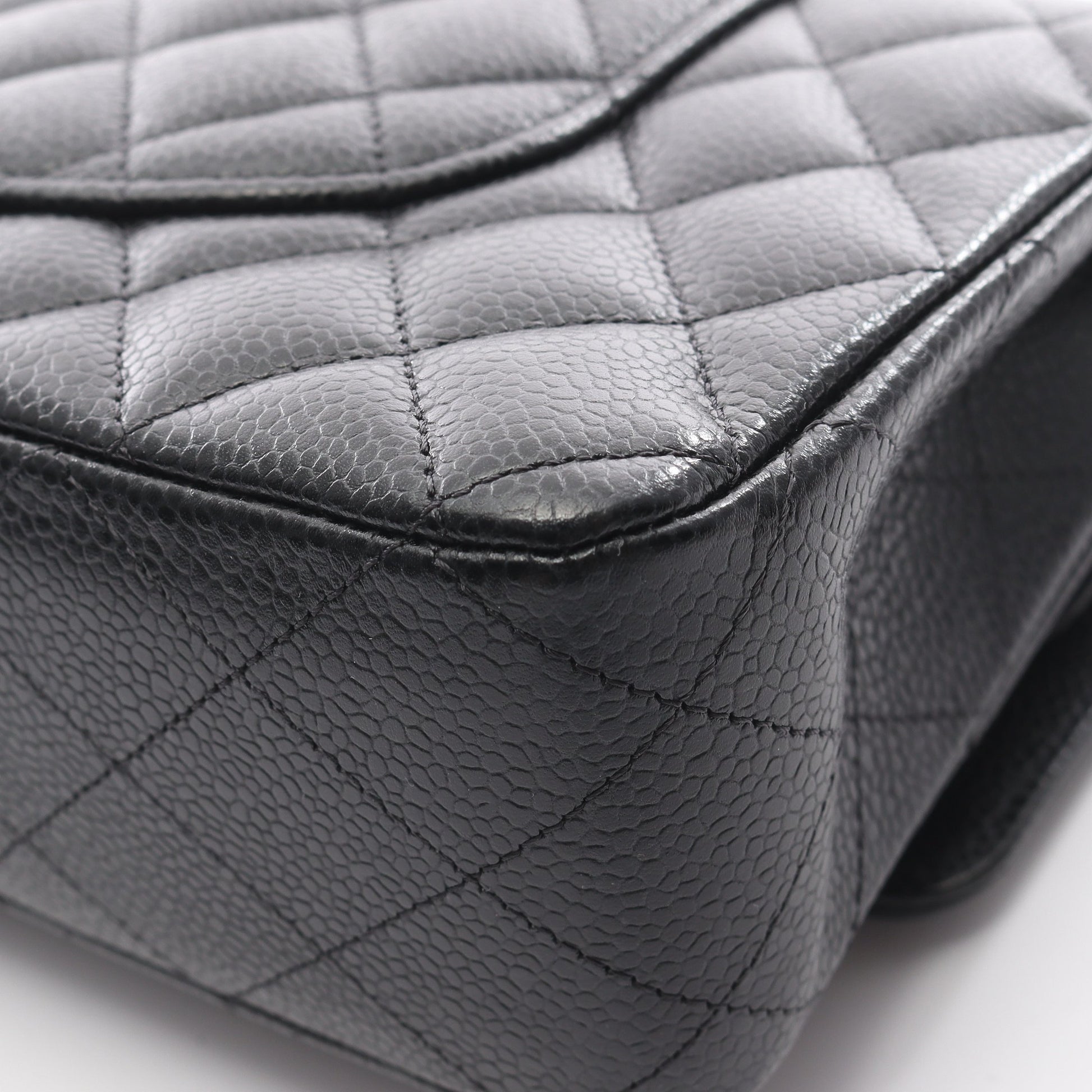 マトラッセ Wフラップ Wチェーンショルダーバッグ キャビアスキン ブラック ゴールド金具 シャネル バッグ CHANEL