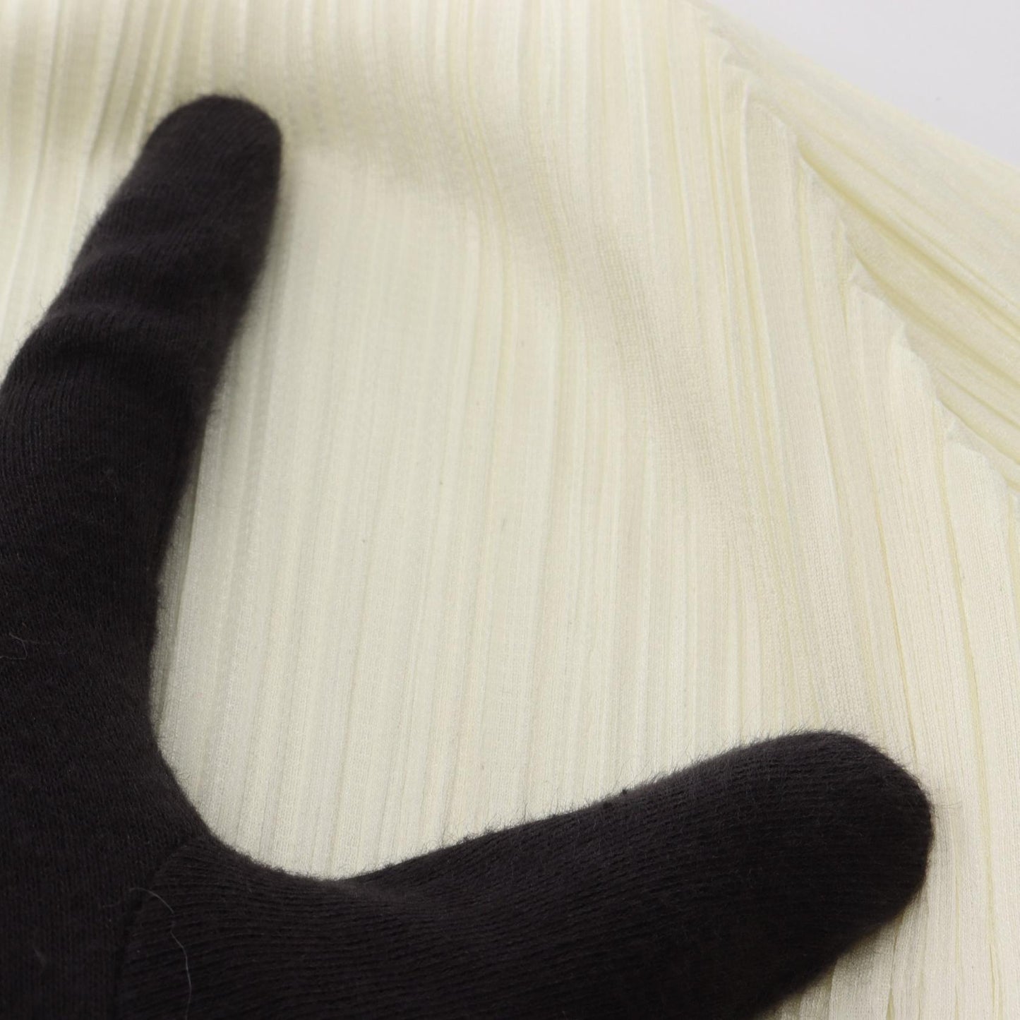 プリーツ カットソー てんとう虫 アイボリー マルチカラー プリーツプリーズ トップス PLEATS PLEASE
