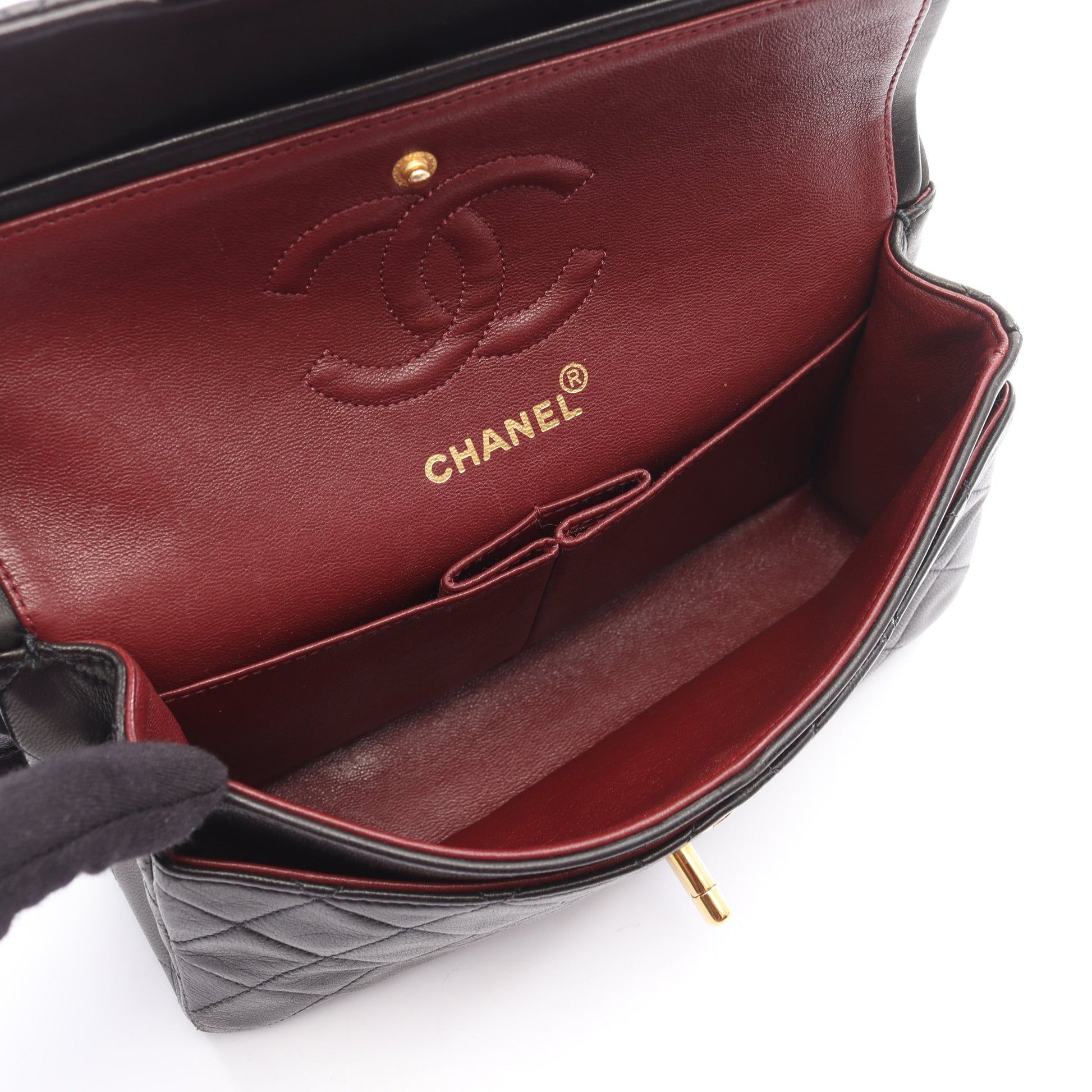マトラッセ Wフラップ Wチェーンショルダーバッグ ラムスキン ブラック ゴールド金具 シャネル バッグ CHANEL