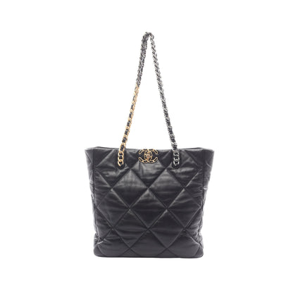 シャネル 19 チェーンショルダーバッグ ラムスキン ブラック コンビ金具 シャネル バッグ CHANEL